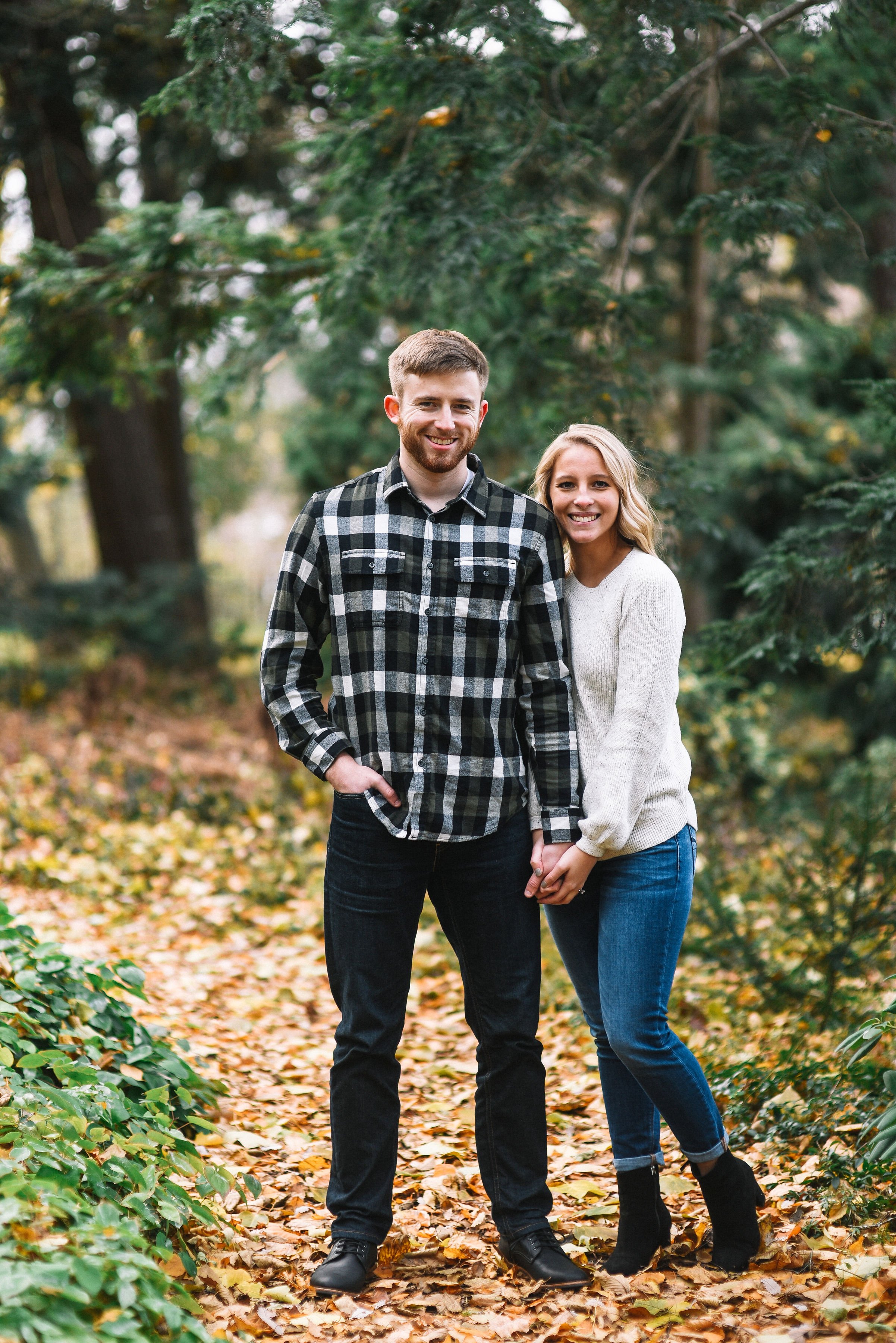 East_Lansing_Engagement_Photos-27.jpg