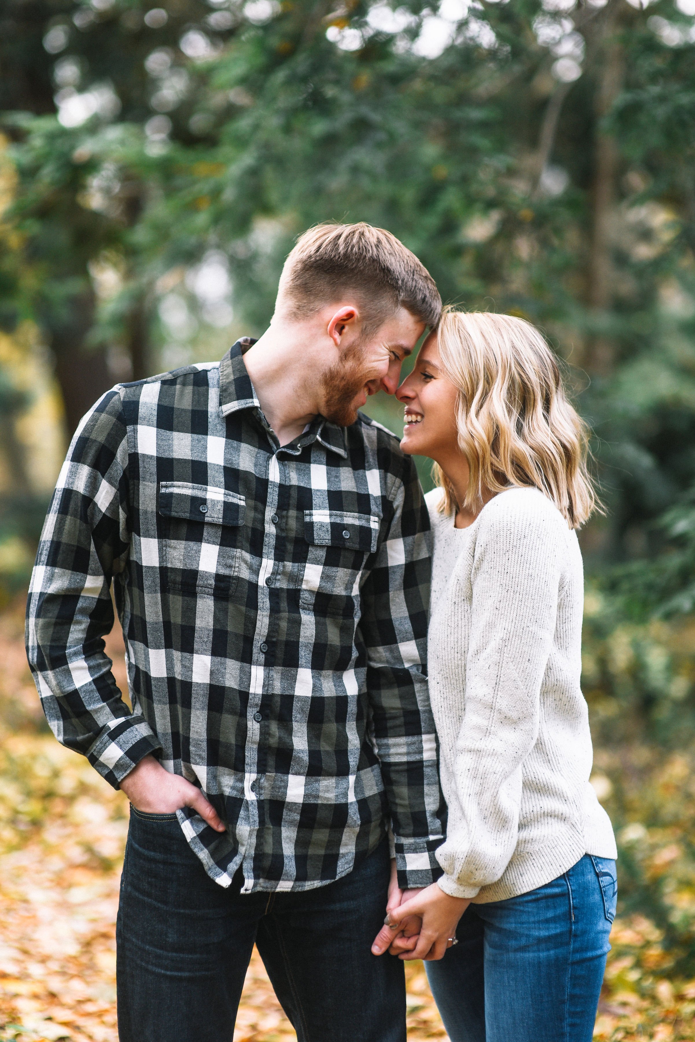 East_Lansing_Engagement_Photos-33.jpg