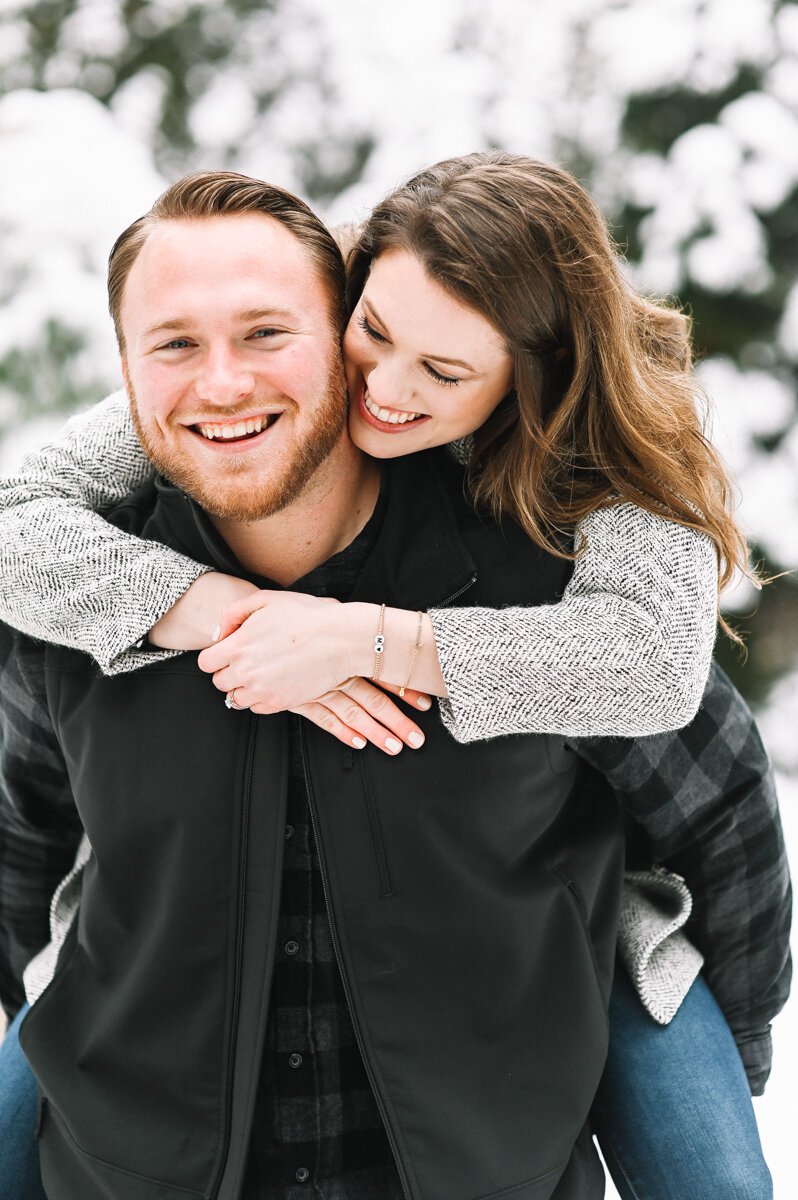 Winter_MSU_Engagement_Photos_East_Lansing-4.jpg