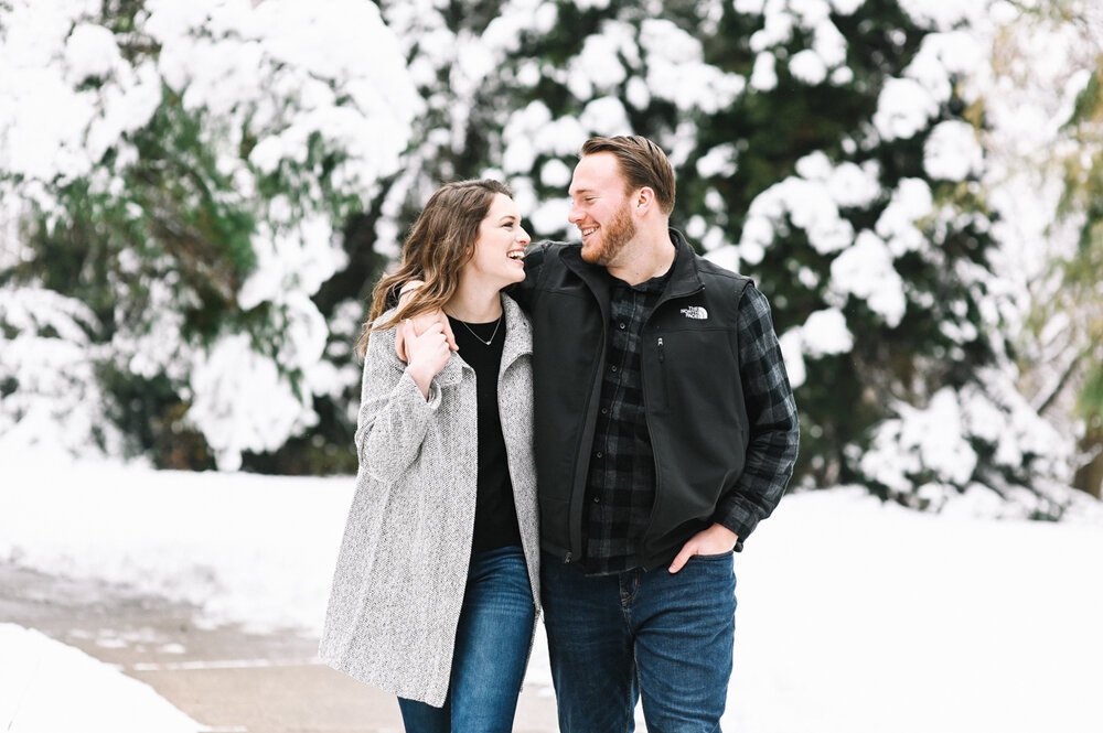 Winter_MSU_Engagement_Photos_East_Lansing-6.jpg