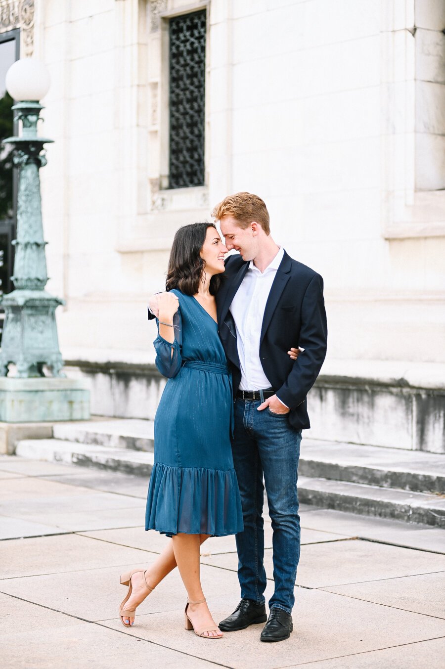 Downtown_Detroit_Engagement_Session-8.jpg