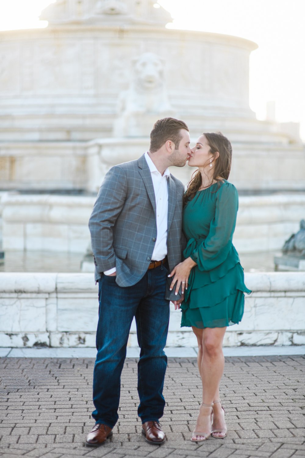 Belle_Isle_Detroit_Engagement_Photos-27.jpg