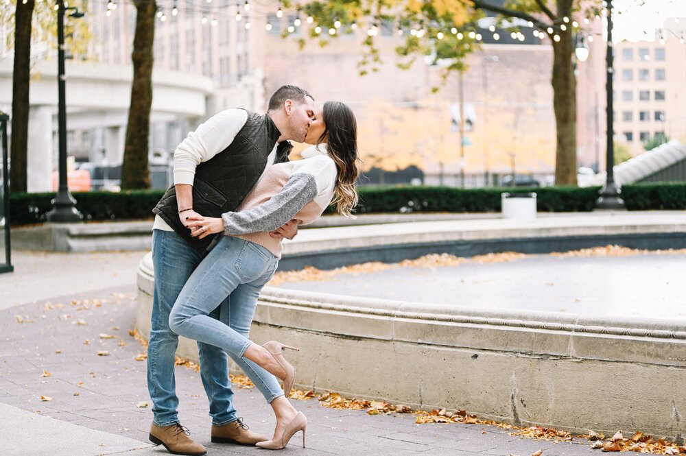 Downtown_Detroit_Engagement_Photos-41.jpg