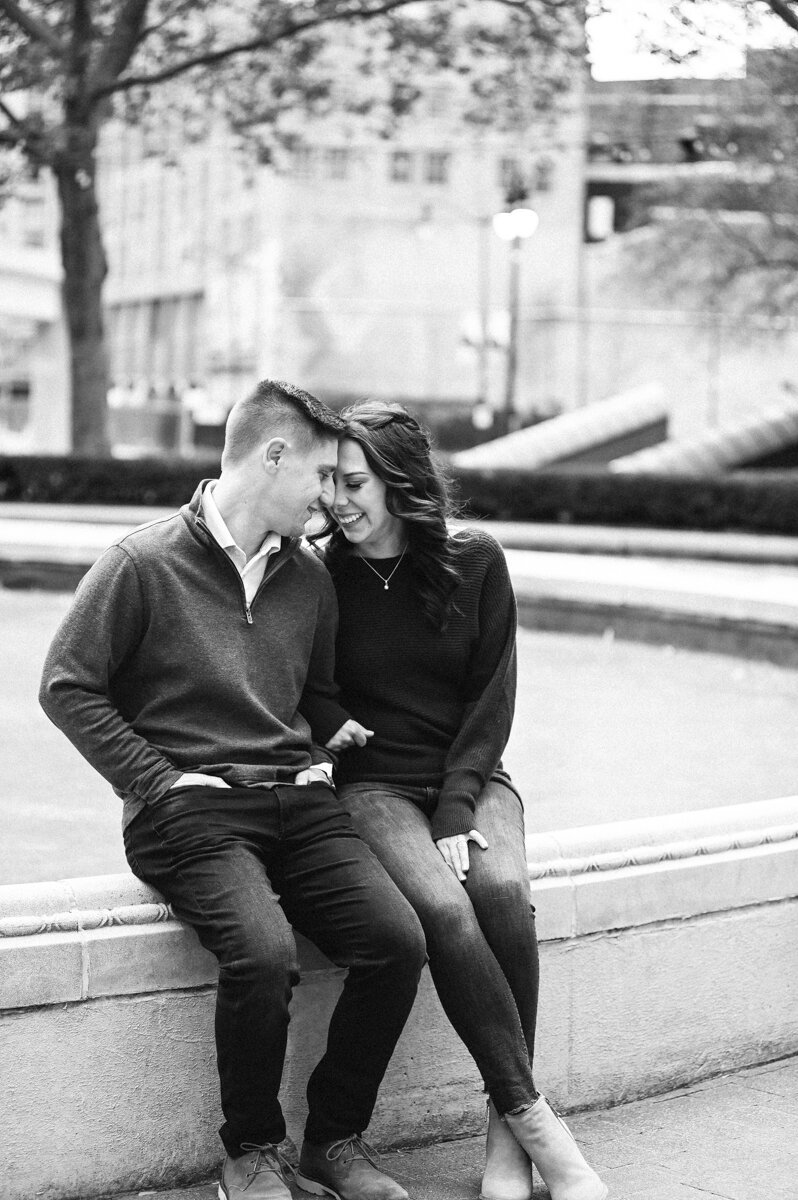 Detroit_Engagement_Photos-18.jpg