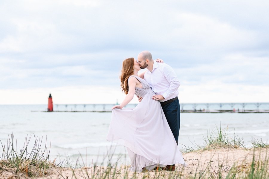 South_Haven_Engagement_Photos-1.jpg