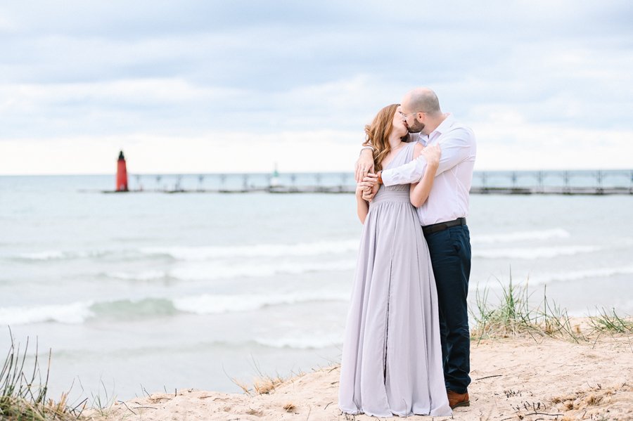 South_Haven_Engagement_Photos-3.jpg