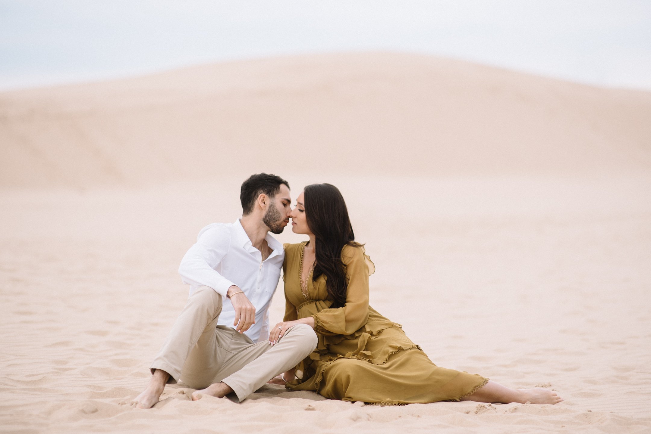 Lake_Michigan_Engagement_Photos-16.jpg