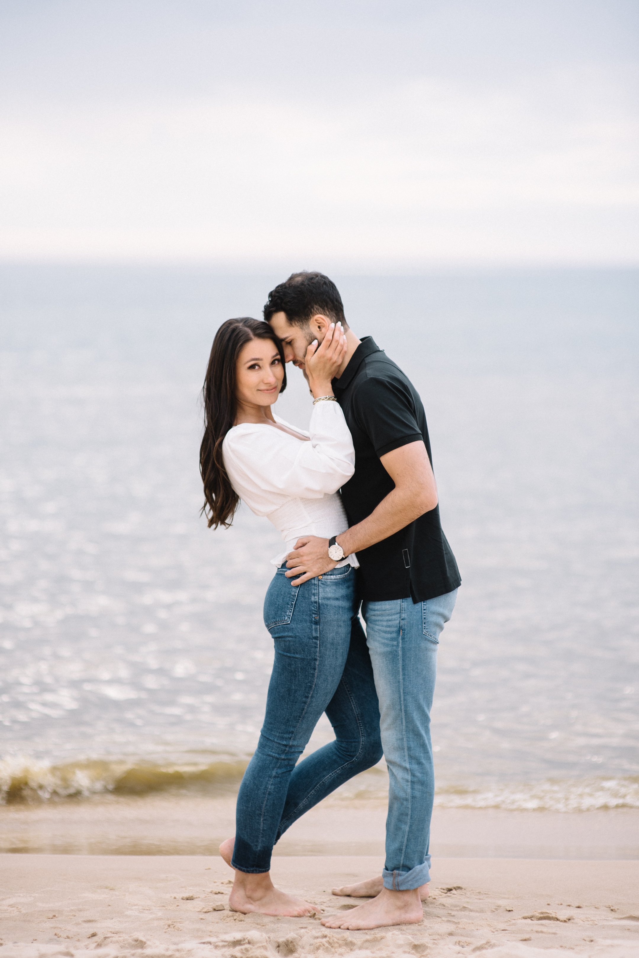 Lake_Michigan_Engagement_Photos-23.jpg