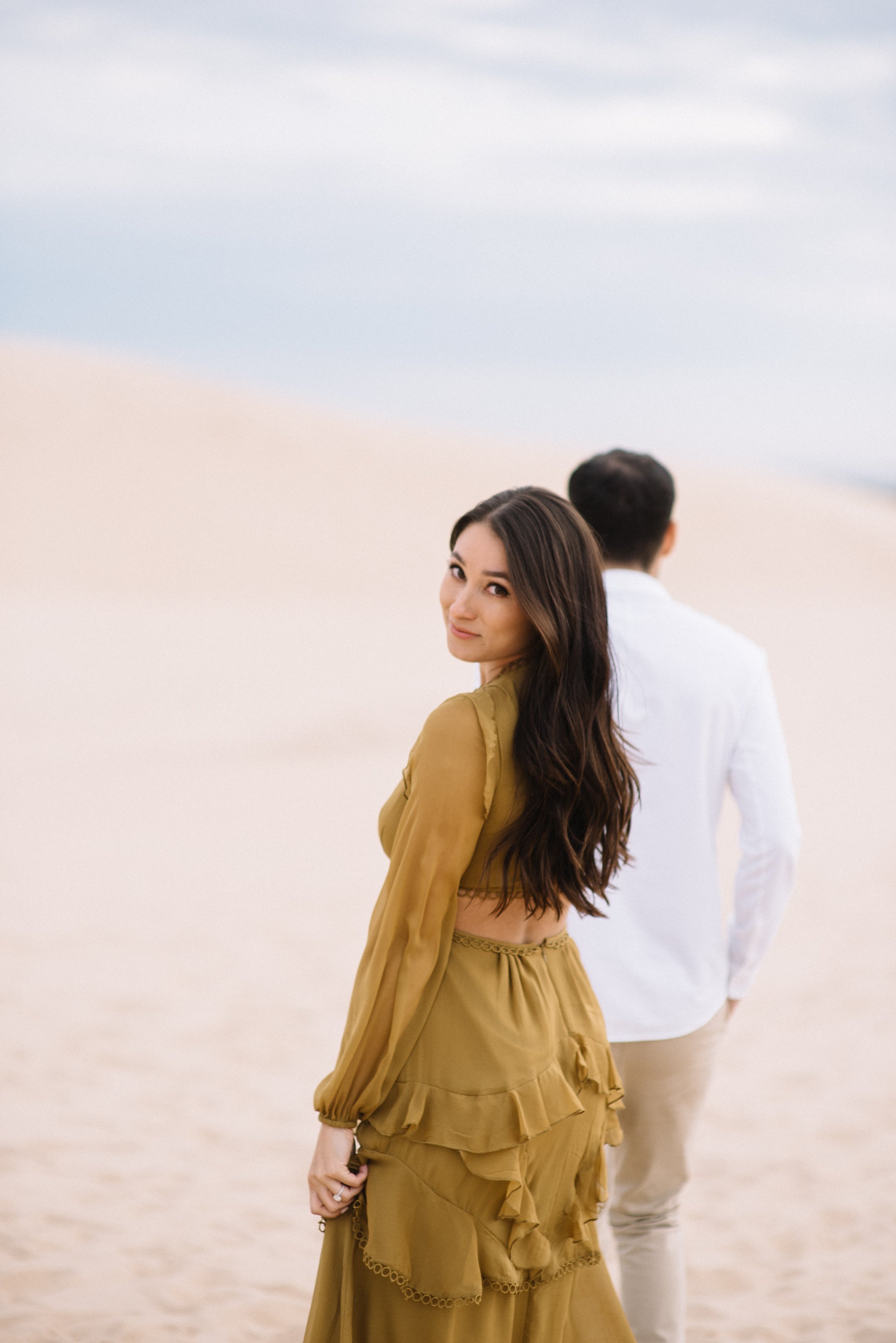 Lake_Michigan_Engagement_Photos-27.jpg