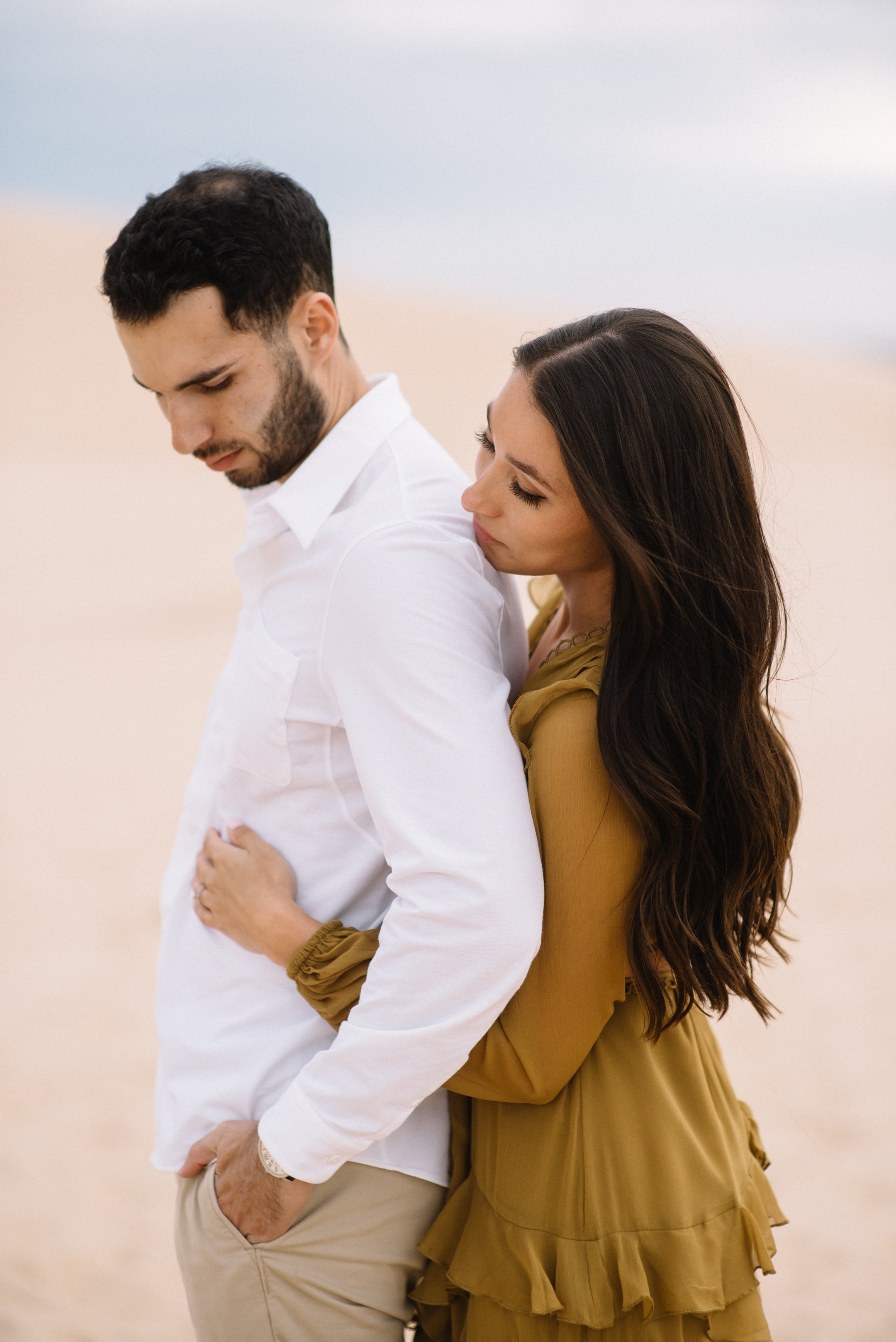 Lake_Michigan_Engagement_Photos-40.jpg