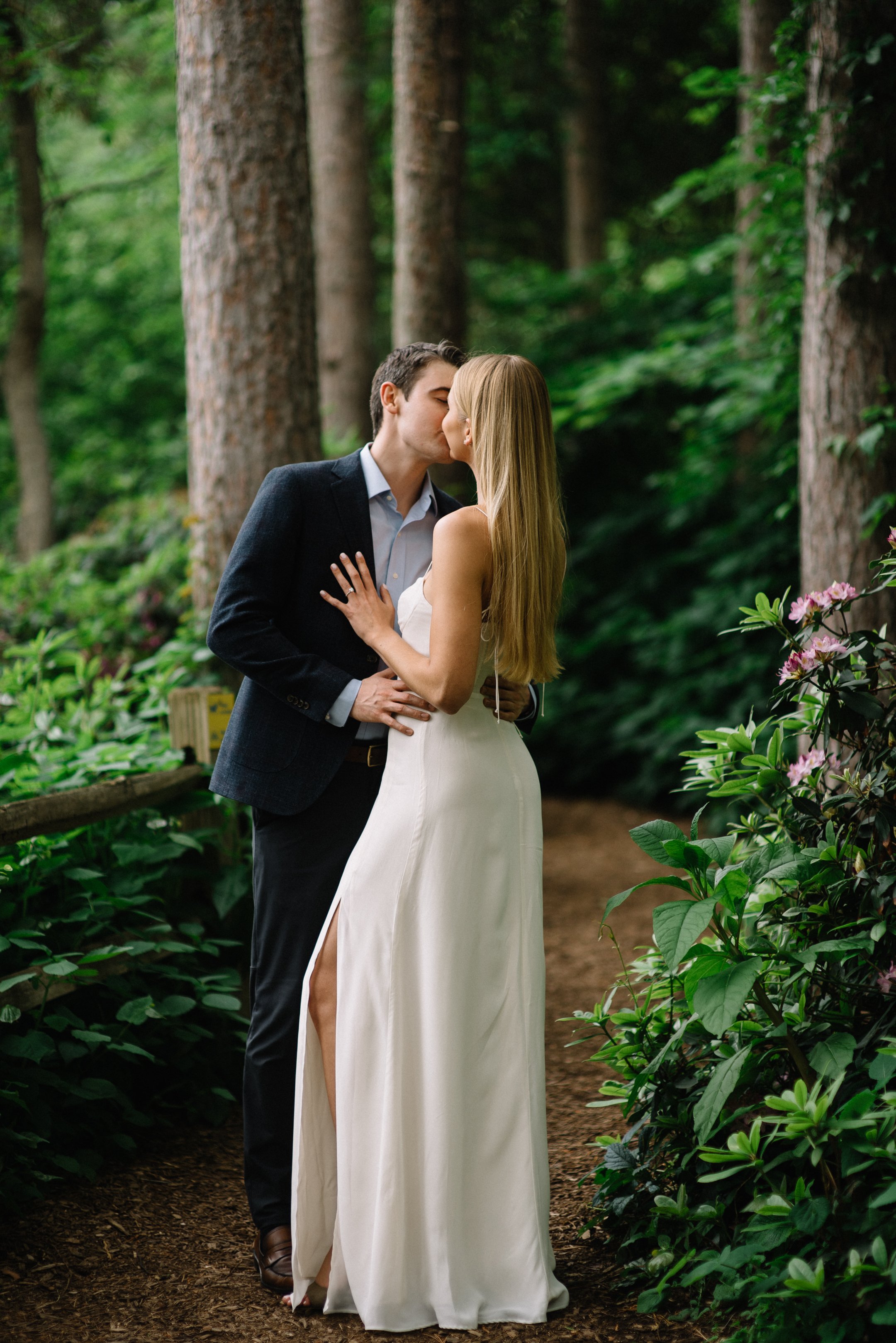 Ann_Arbor_Peony_Garden_Engagement_Photos-1.jpg