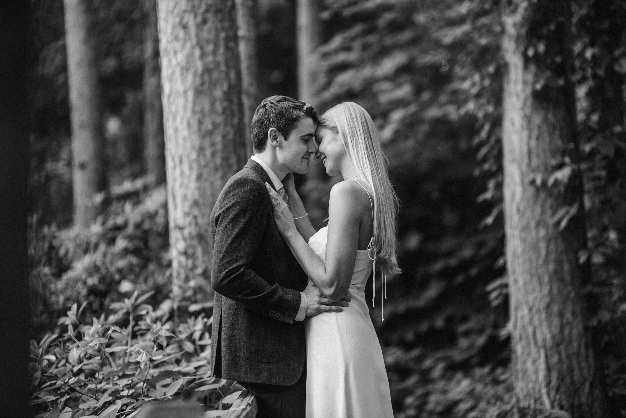 Ann_Arbor_Peony_Garden_Engagement_Photos-15.jpg