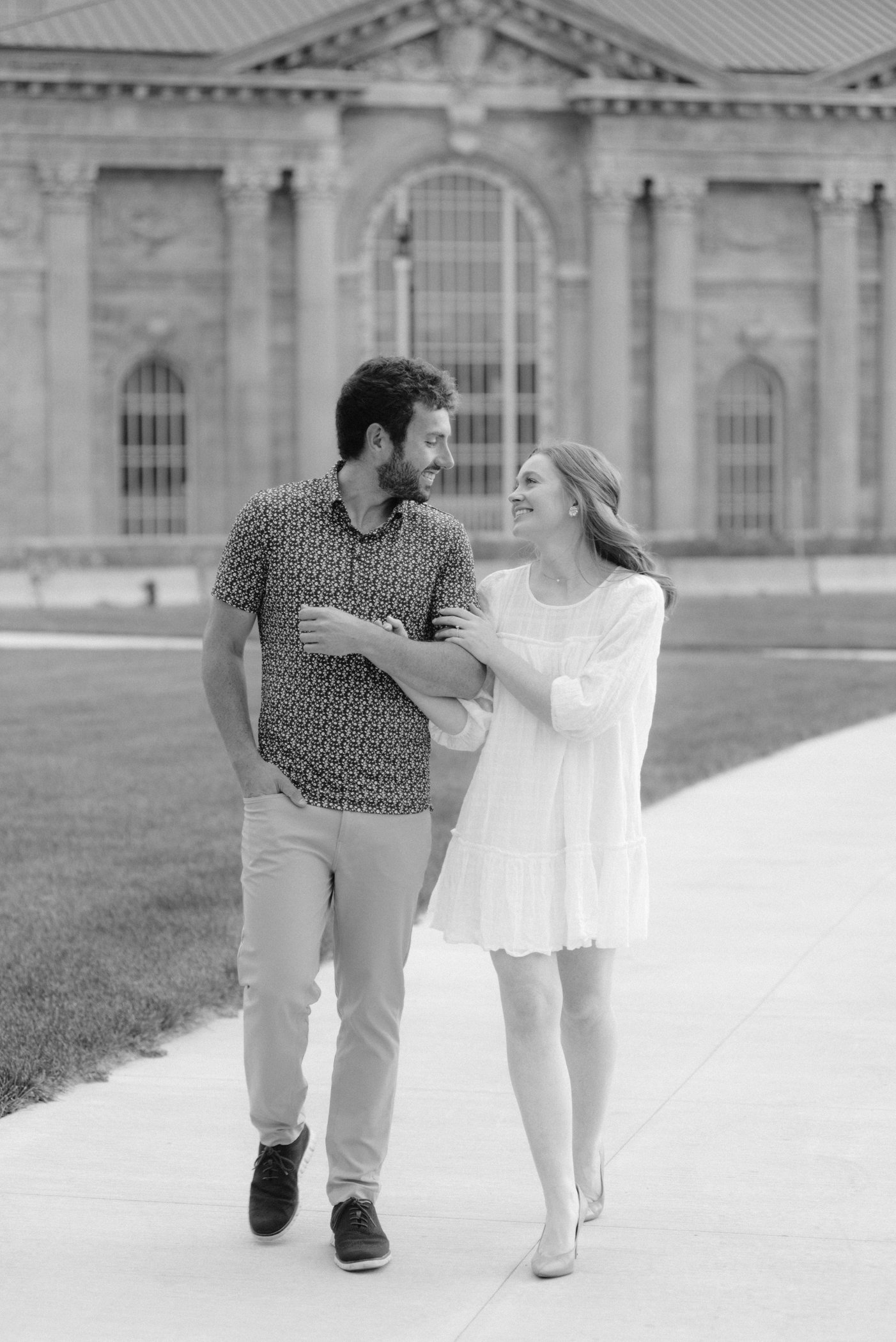 Roosevelt_Park_Detroit_Engagement_Photos-21.jpg