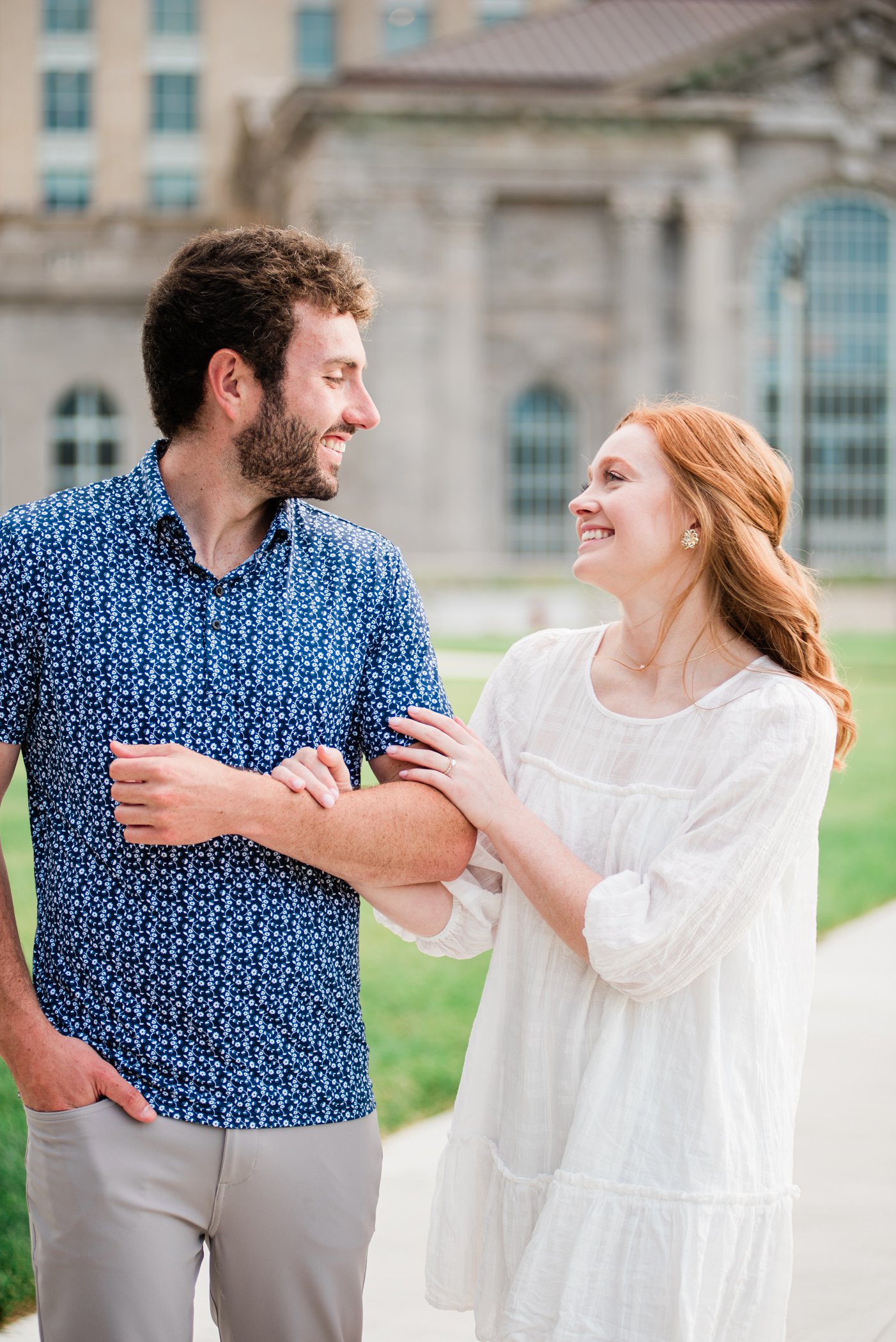 Roosevelt_Park_Detroit_Engagement_Photos-22.jpg