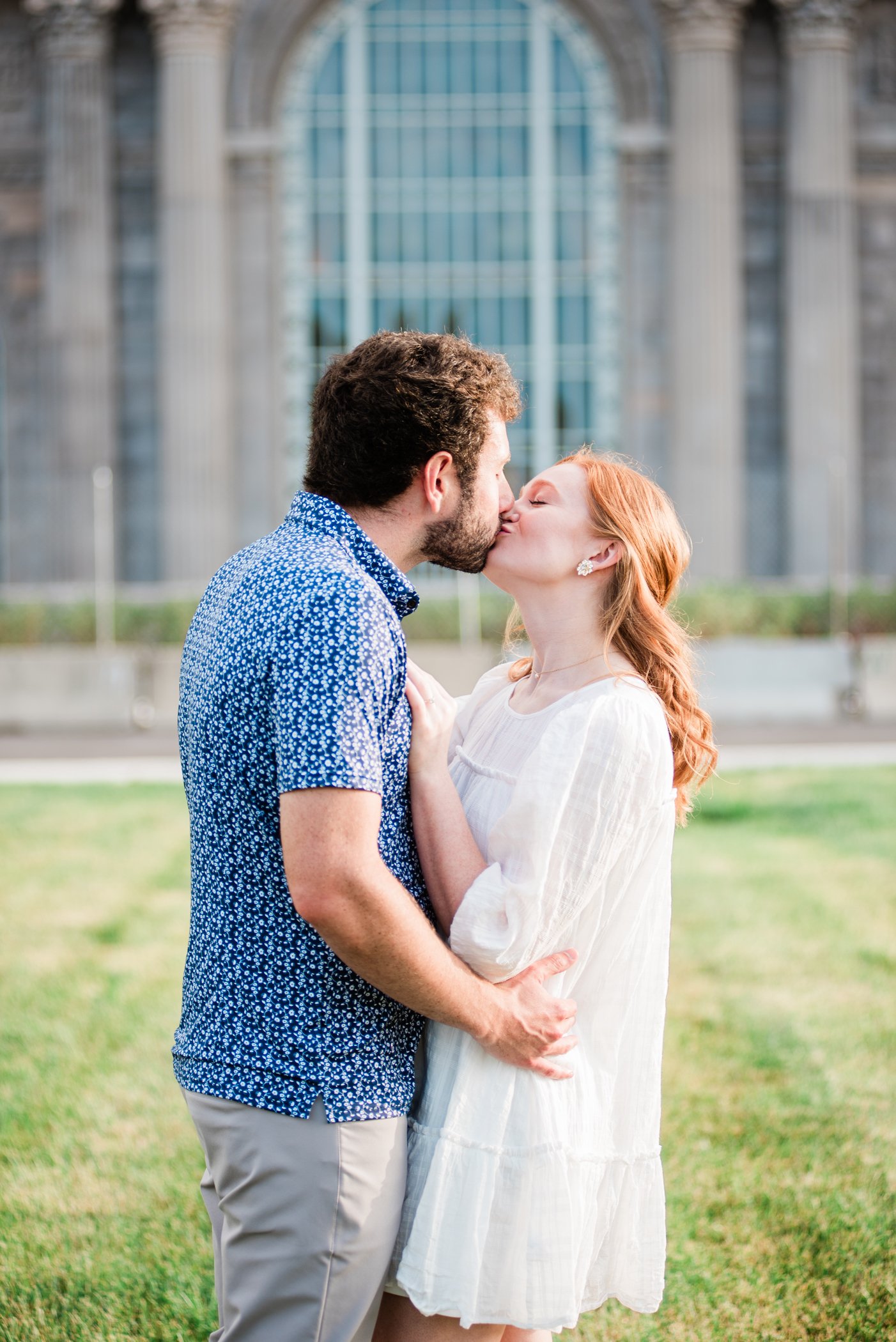 Roosevelt_Park_Detroit_Engagement_Photos-25.jpg