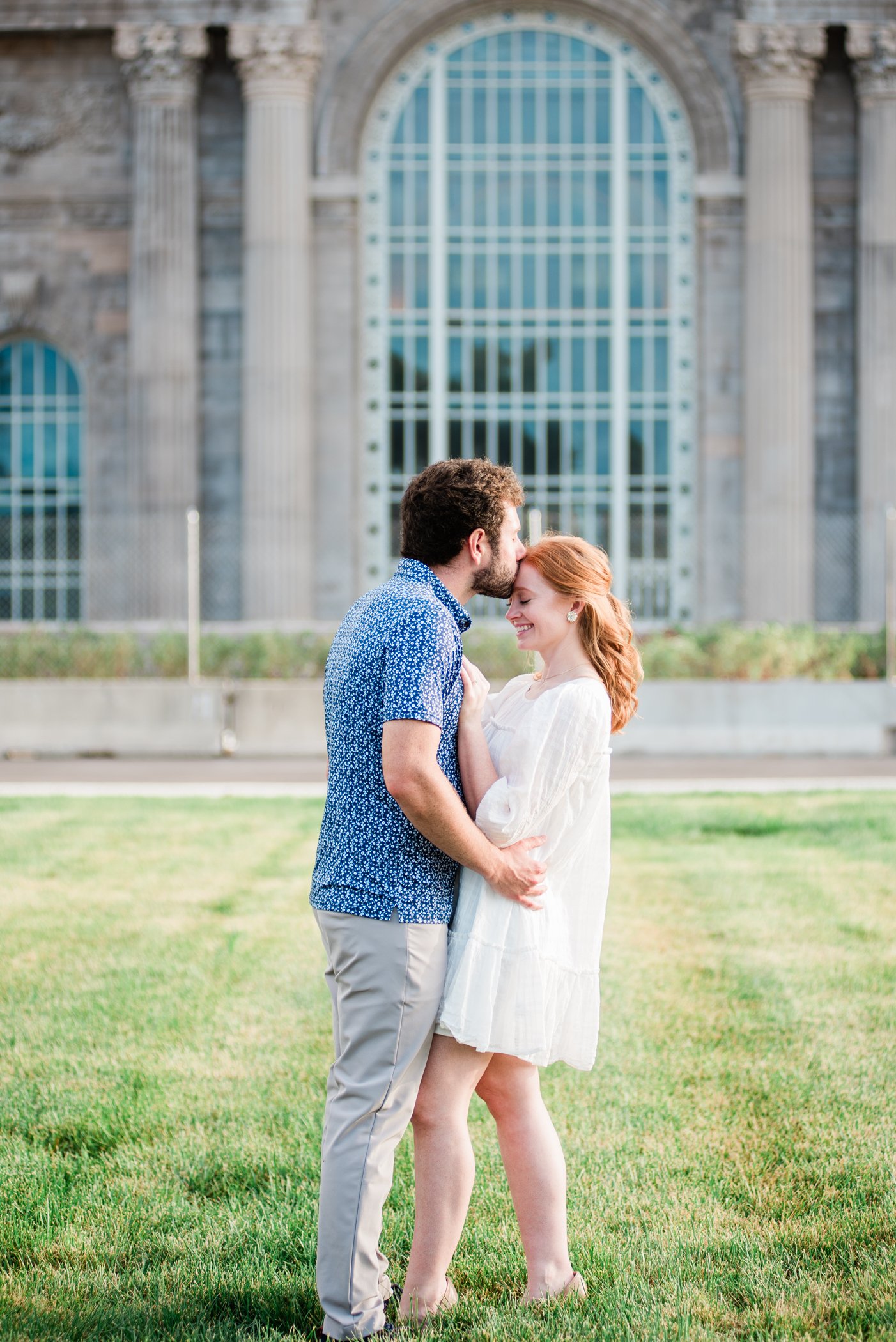 Roosevelt_Park_Detroit_Engagement_Photos-27.jpg