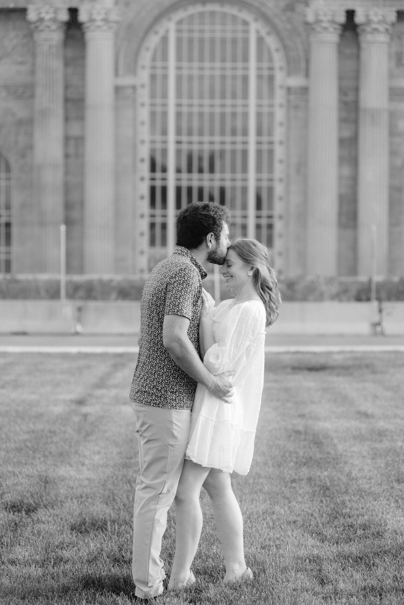 Roosevelt_Park_Detroit_Engagement_Photos-28.jpg