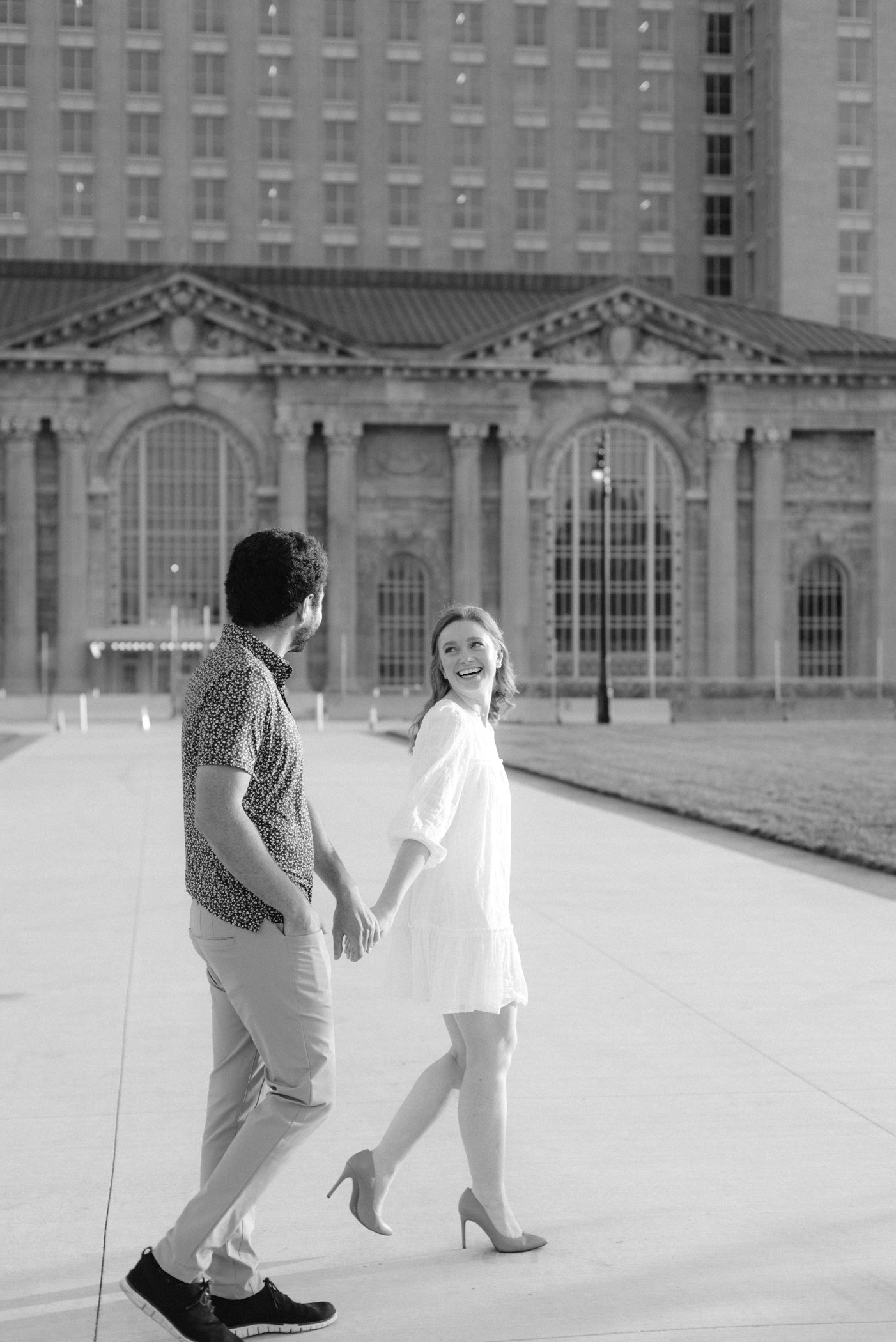 Roosevelt_Park_Detroit_Engagement_Photos-46.jpg