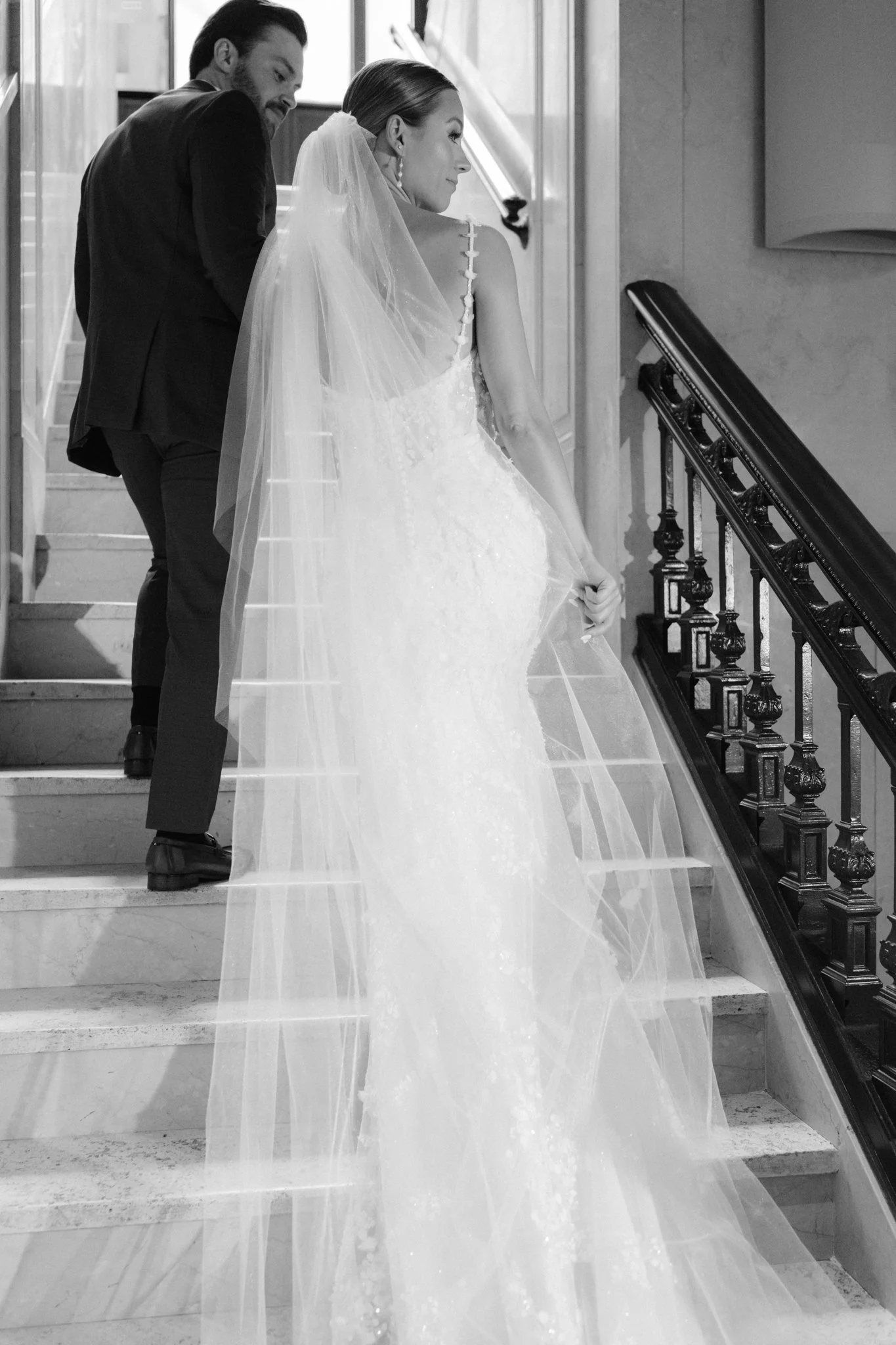 Book_Tower_Detroit_Wedding_Photos-25.jpg