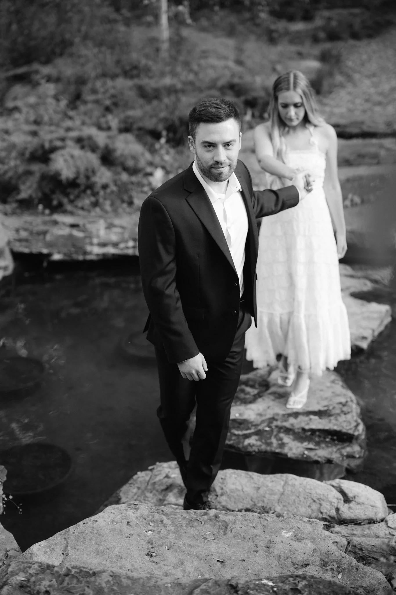 Ford_House_Engagement_Photos-13.jpg