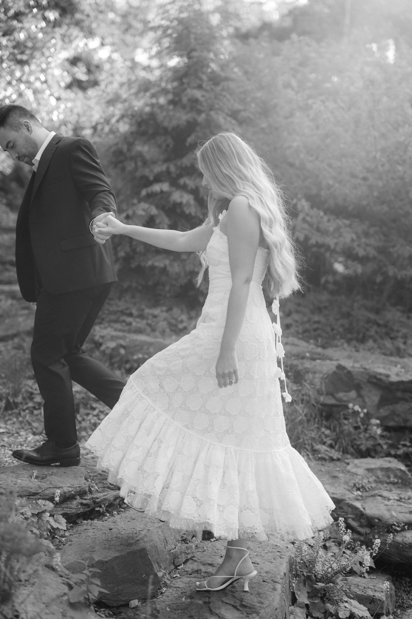 Ford_House_Engagement_Photos-15.jpg