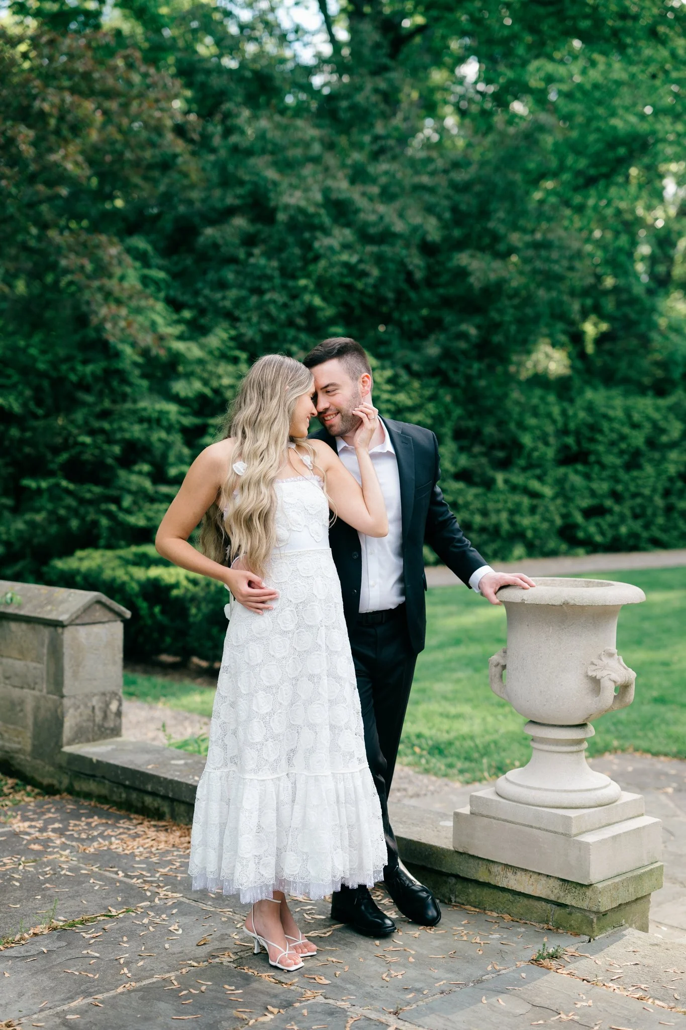 Ford_House_Engagement_Photos-35.jpg