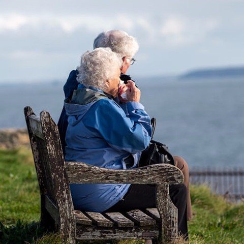 Have you lost someone to euthanasia? Tomorrow marks an important event for those grieving the loss of loved ones due to euthanasia. Join us for the first-ever Euthanasia Healing Retreat in Canada, featuring a pastoral talk, sharing opportunities, and