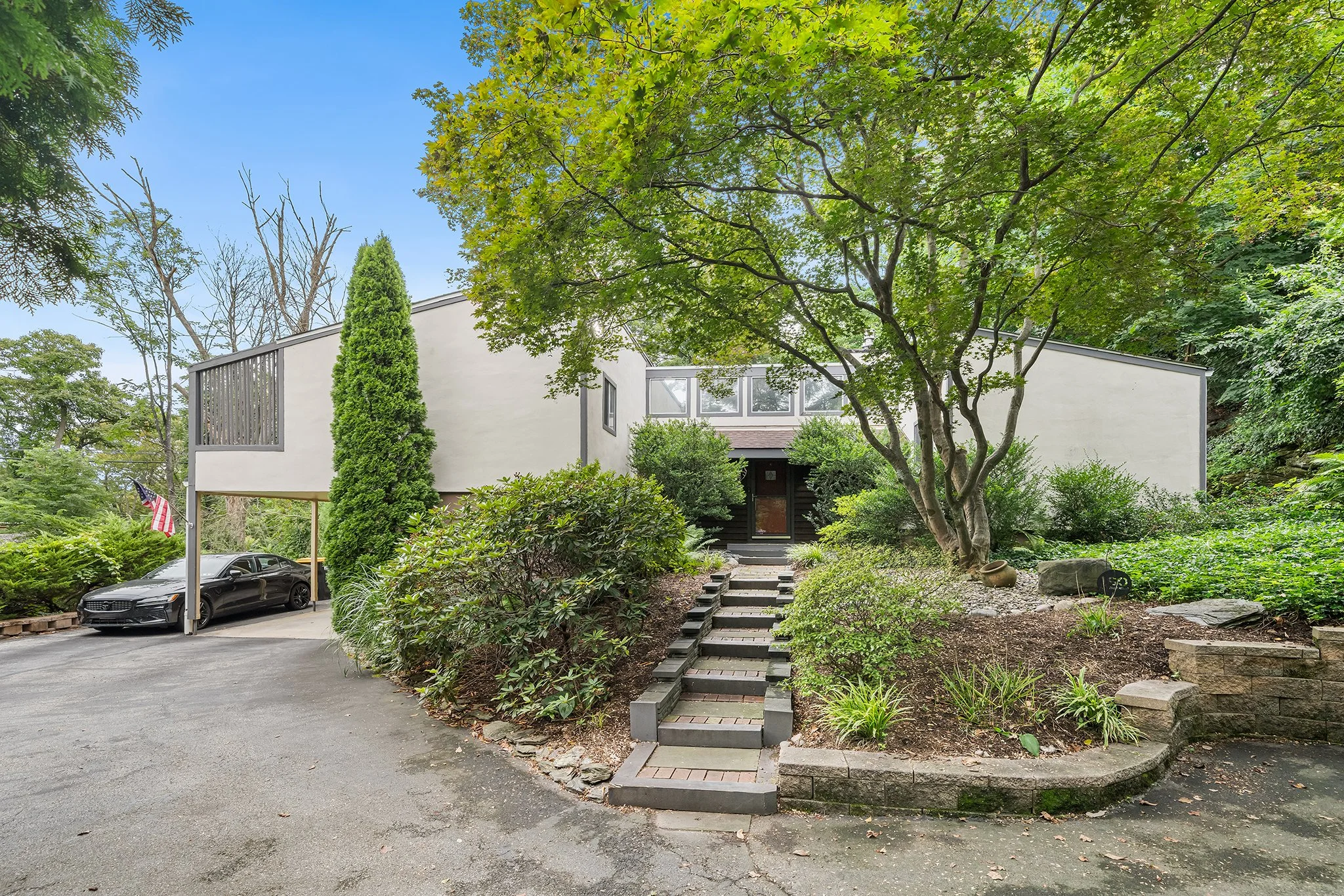 190 Pine Tree Road