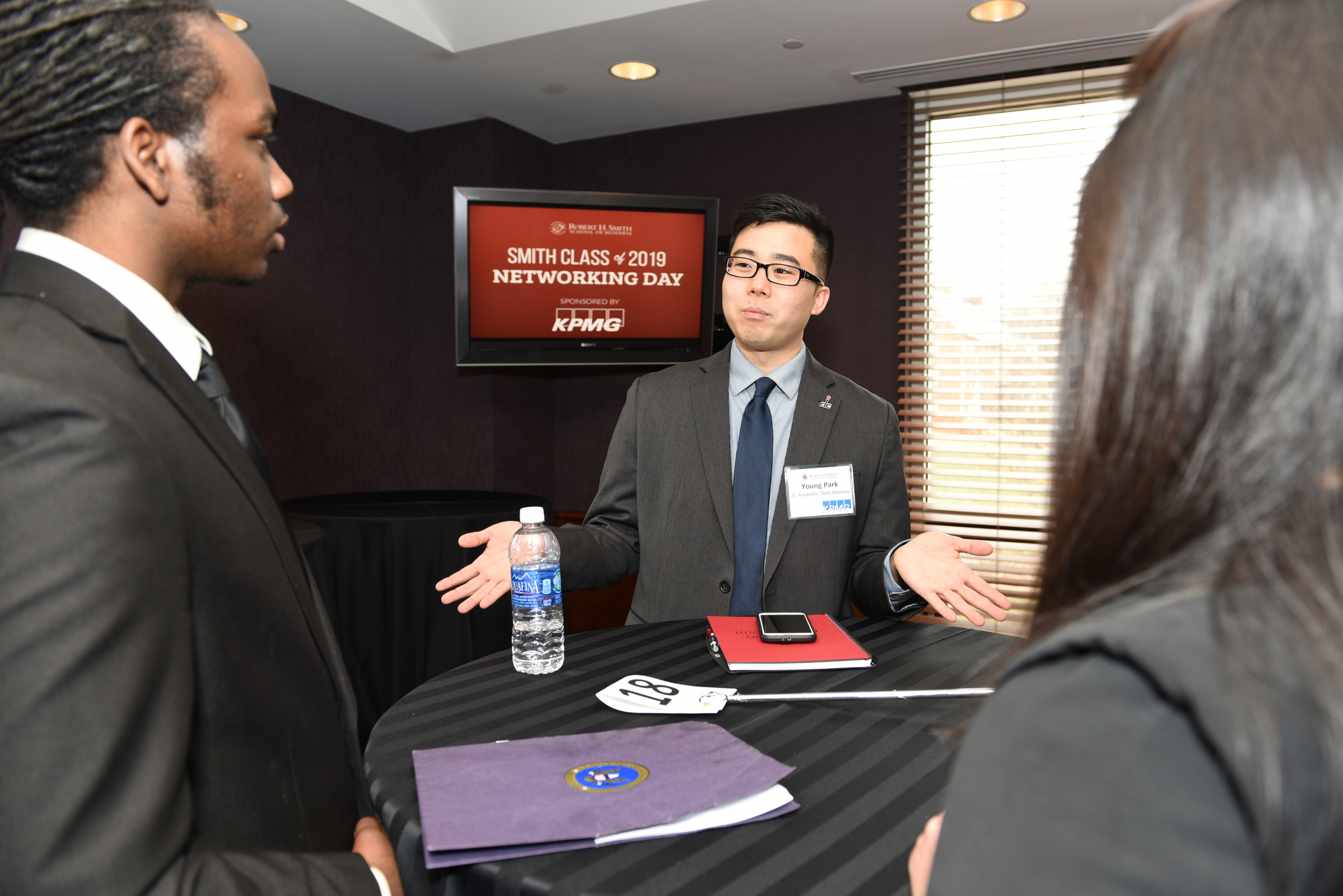 021916_ClassOf2019Networking_ccj-3.jpg