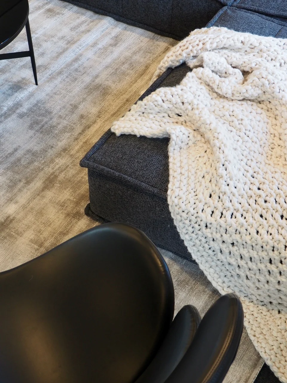 Chirstopher's Pad Lounge Pearson and Projects - 28.jpg