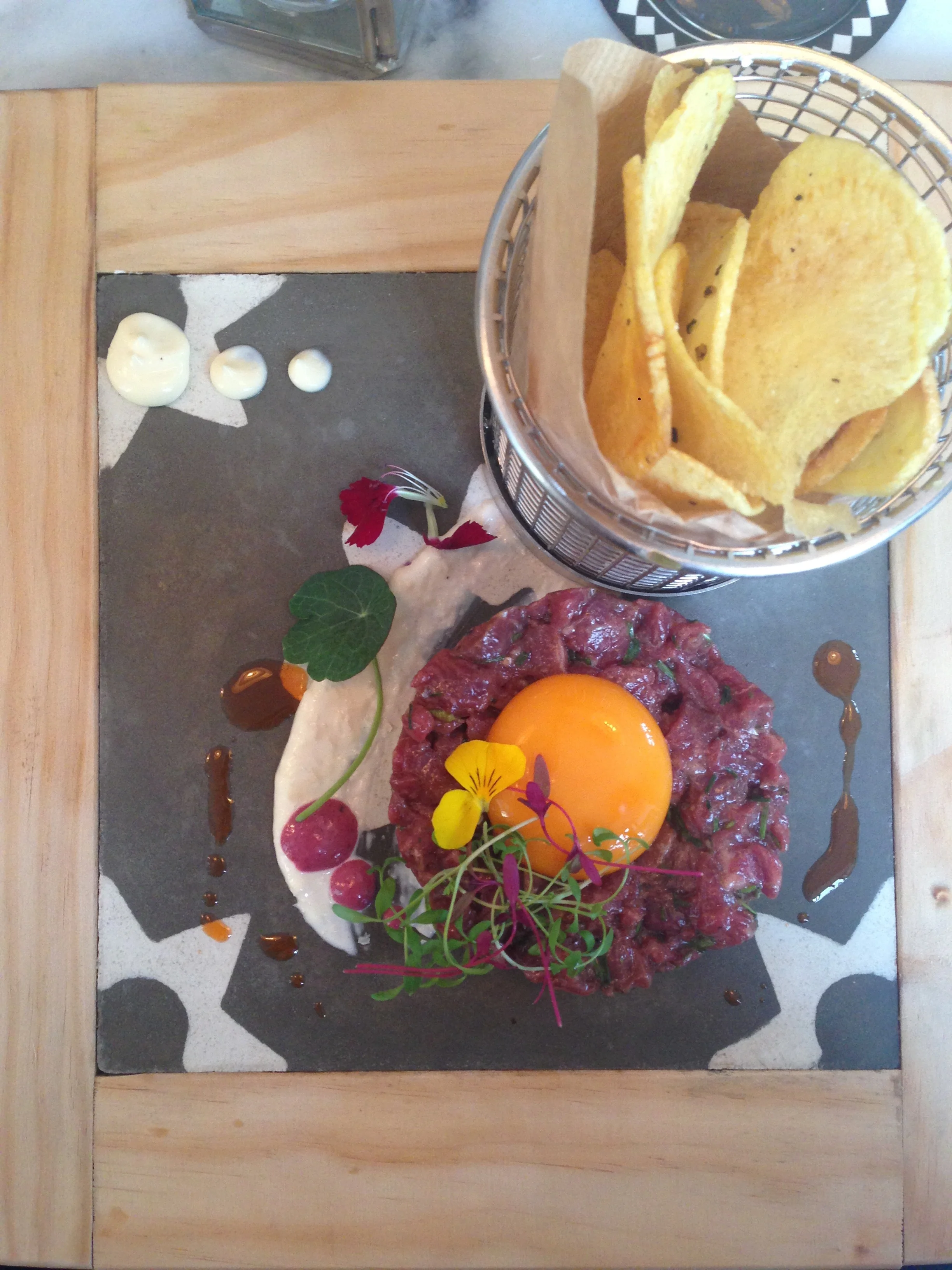 steak tartar lisbon hello getaway cityguide espumantaria do petisco