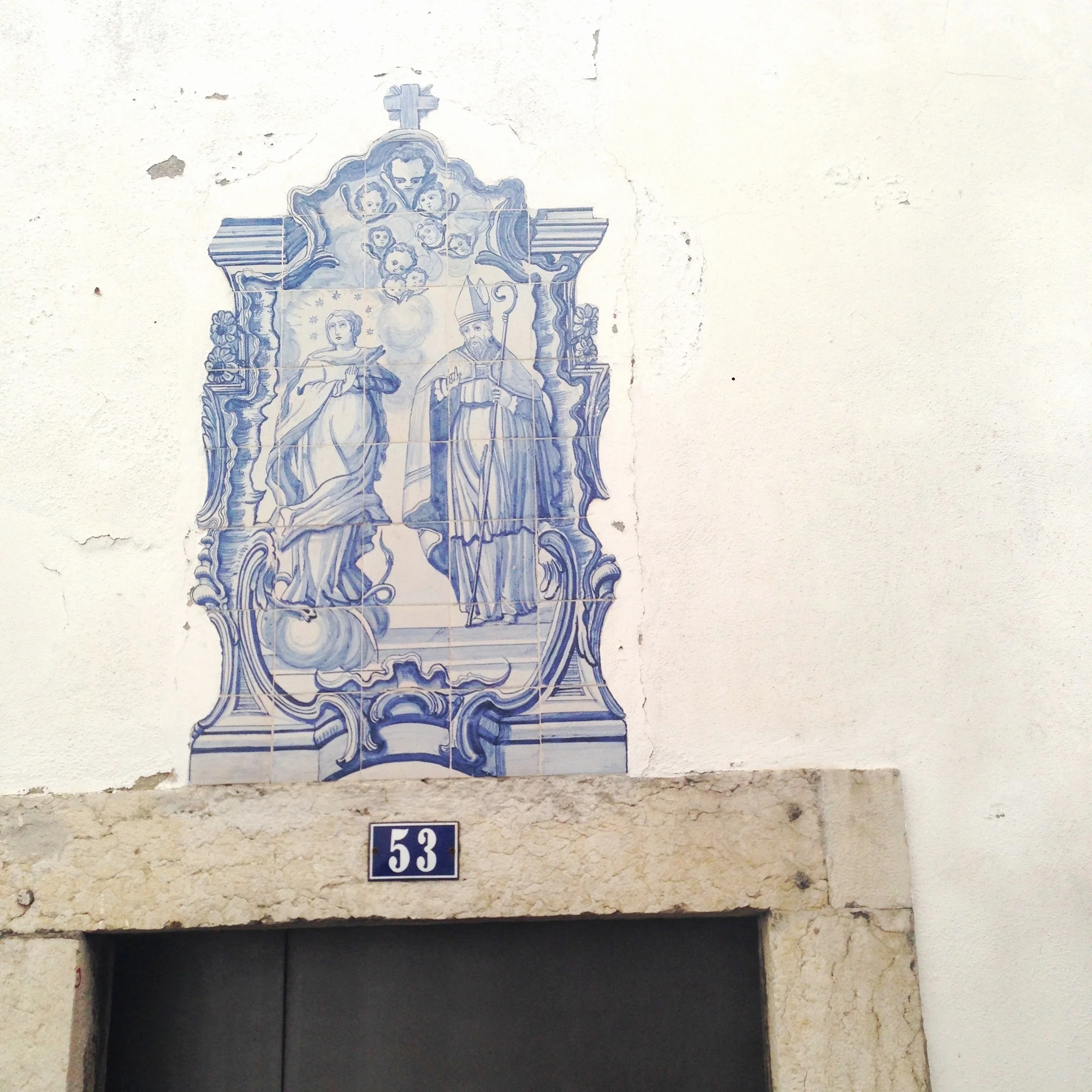 tiles hello getaway cityguide 