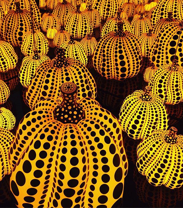 Yayoi Kusama is a super cool artist that is a bit everywhere right now! You can see a mini exhibition at gallery Victoria Miro in London until 30 th July but there is also a bigger exhibition at Moderna Museet in Stockholm until 9 th September! If yo