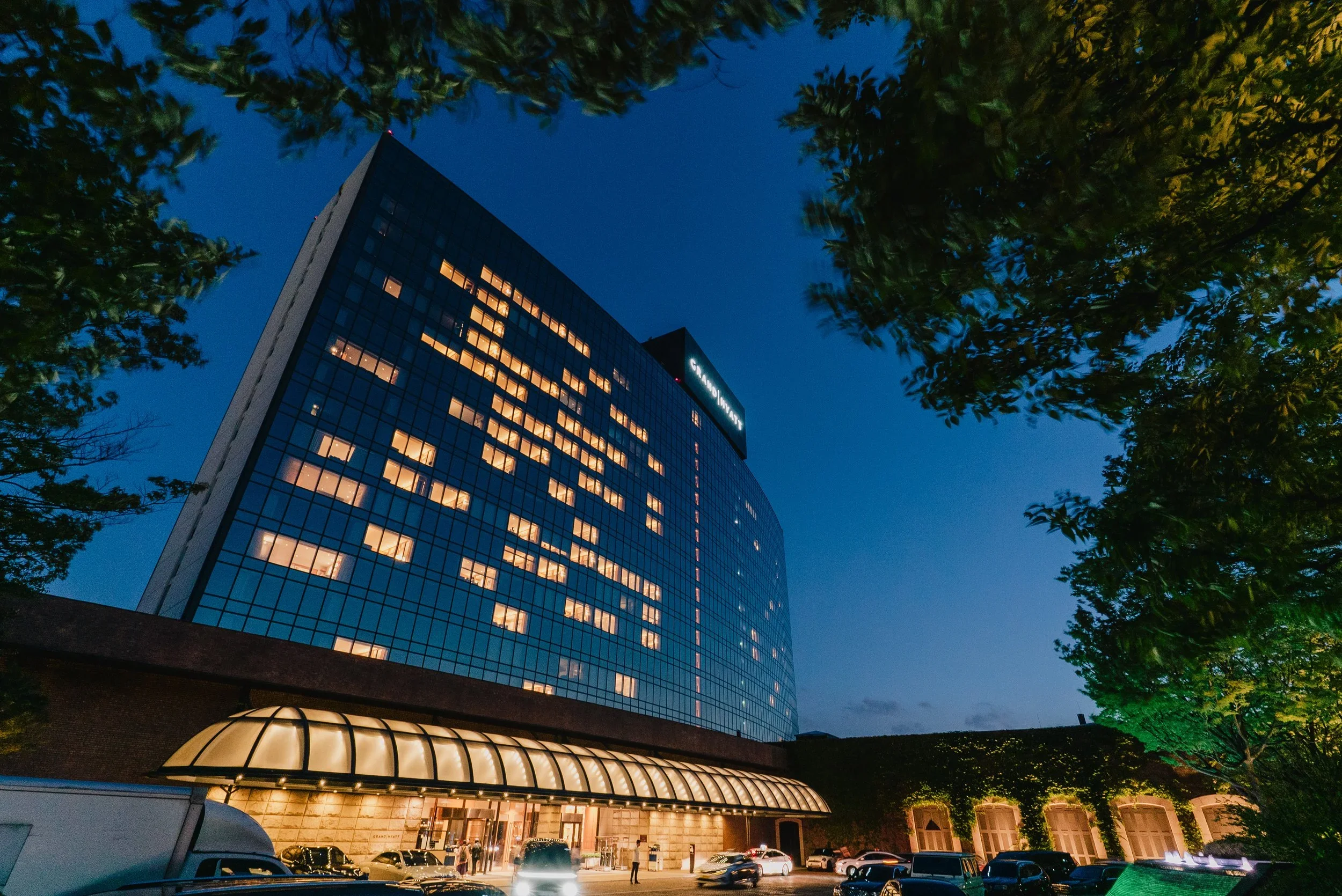 Grand Hyatt Seoul: Unmatched Views, Comfy Rooms, and Golden Hour Magic