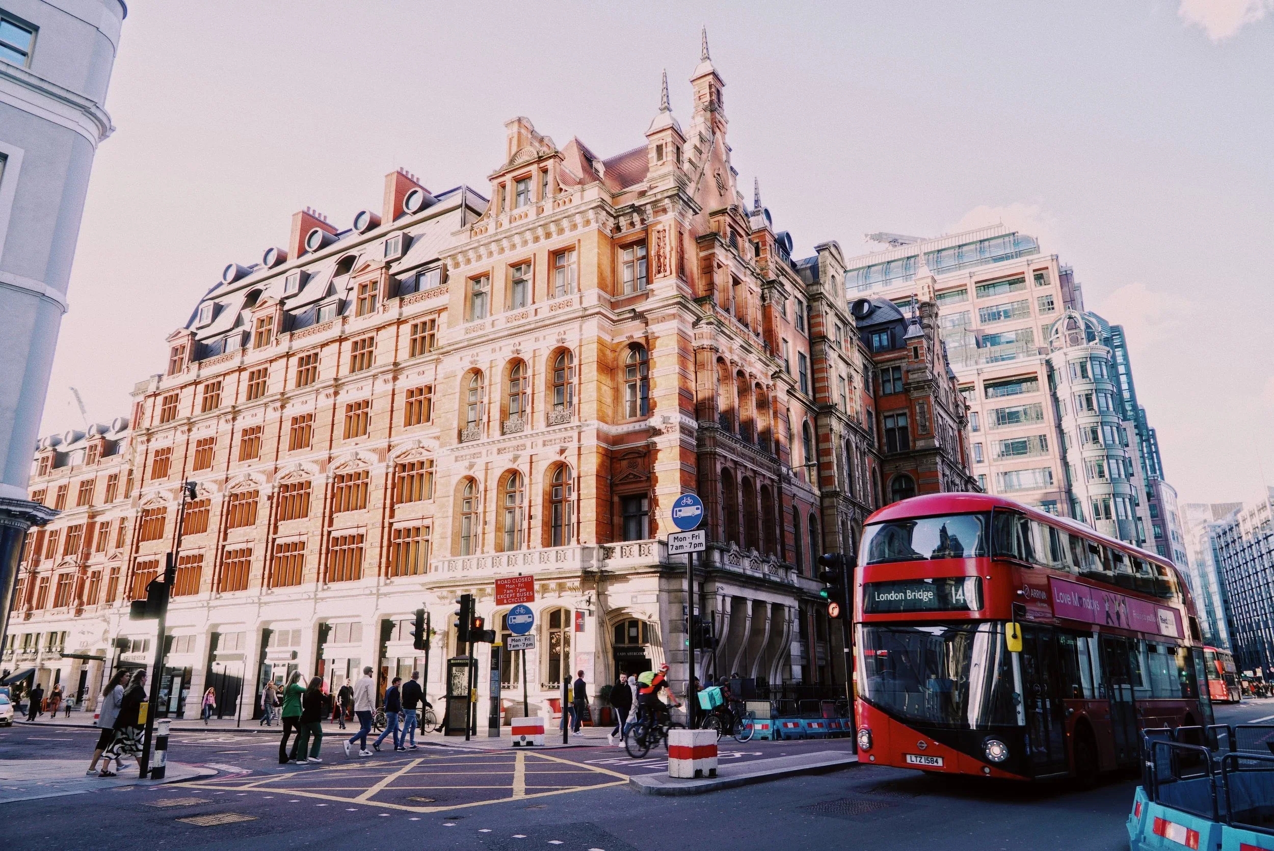 Andaz London Liverpool Street | Centrally Located Hyatt Hotel in London