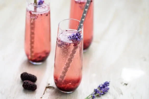 easy-champagne-cocktail-recipe.jpg