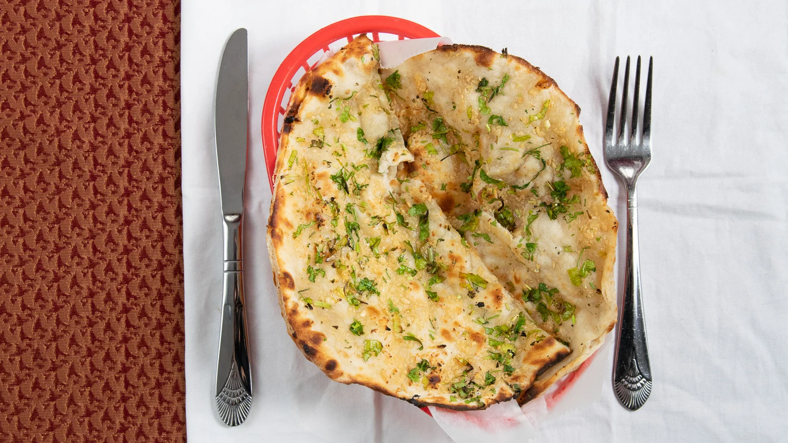 TANDOORI GARLIC NAAN.jpg