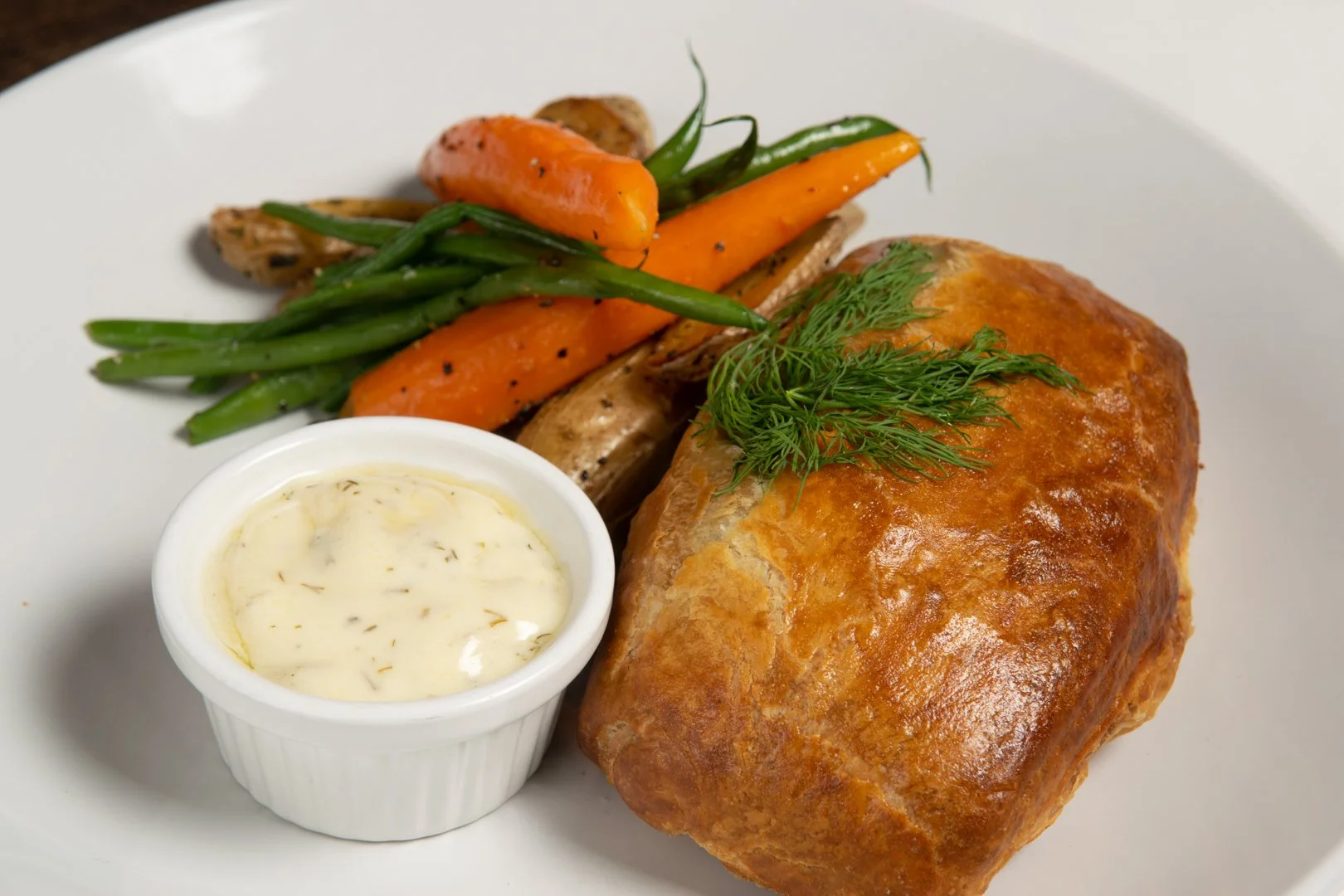 websters bistro_SALMON WELLINGTON_20201105-6.jpg