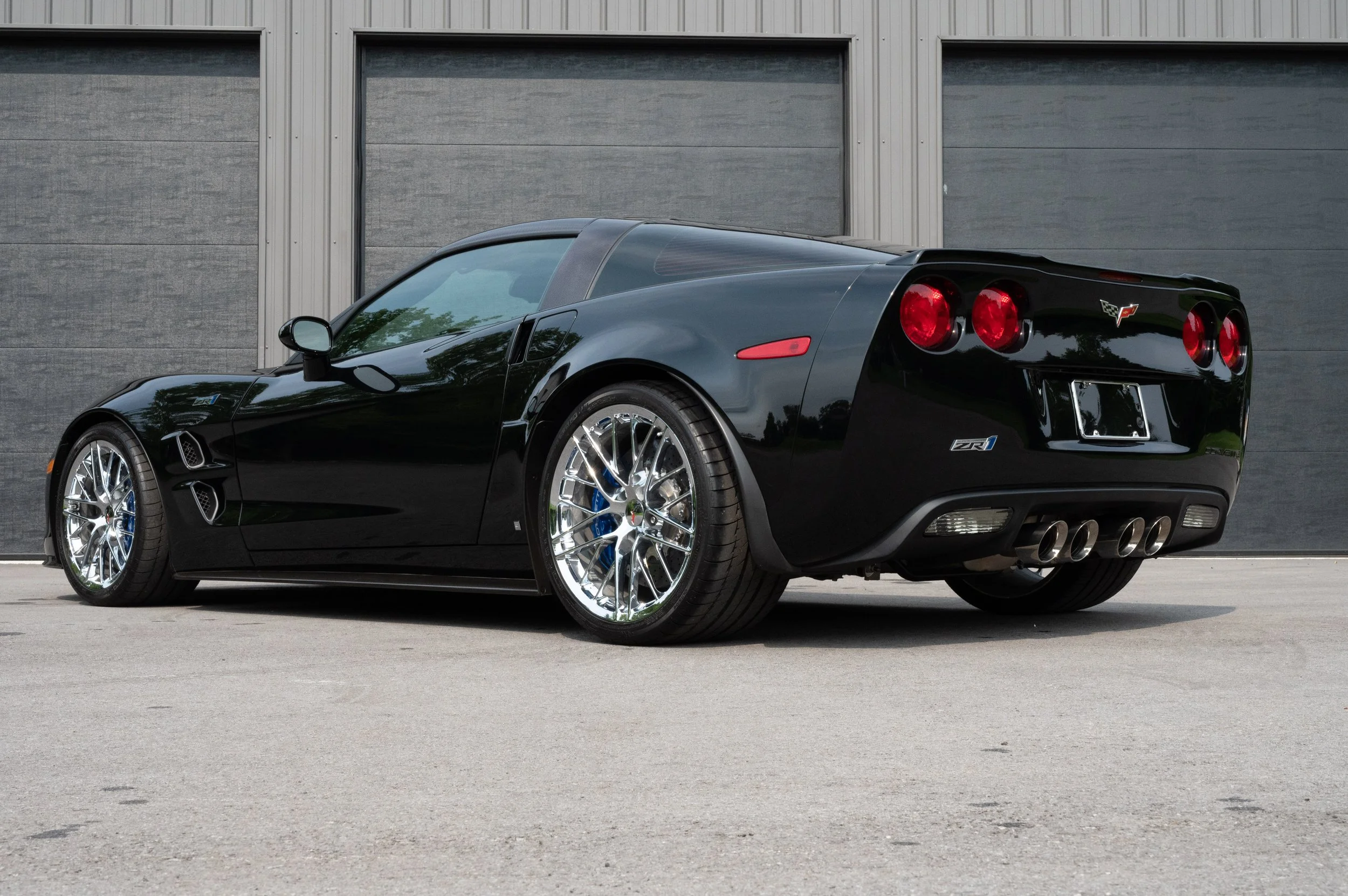 2009ChevyCorvetteZR1_-4.jpg