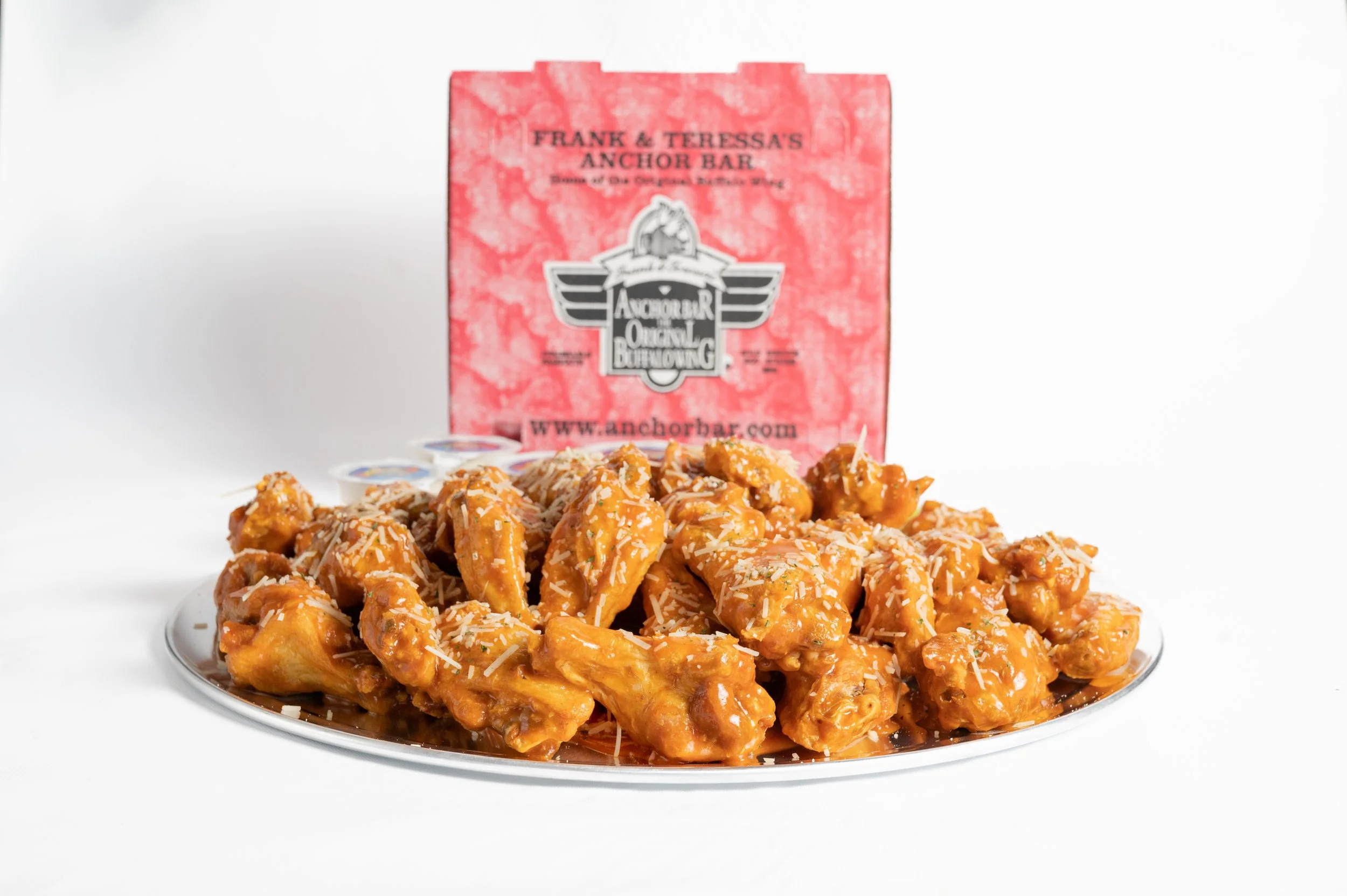 ANCHOR BAR_GARLIC PARMESAN WINGS_20221107-7.jpg