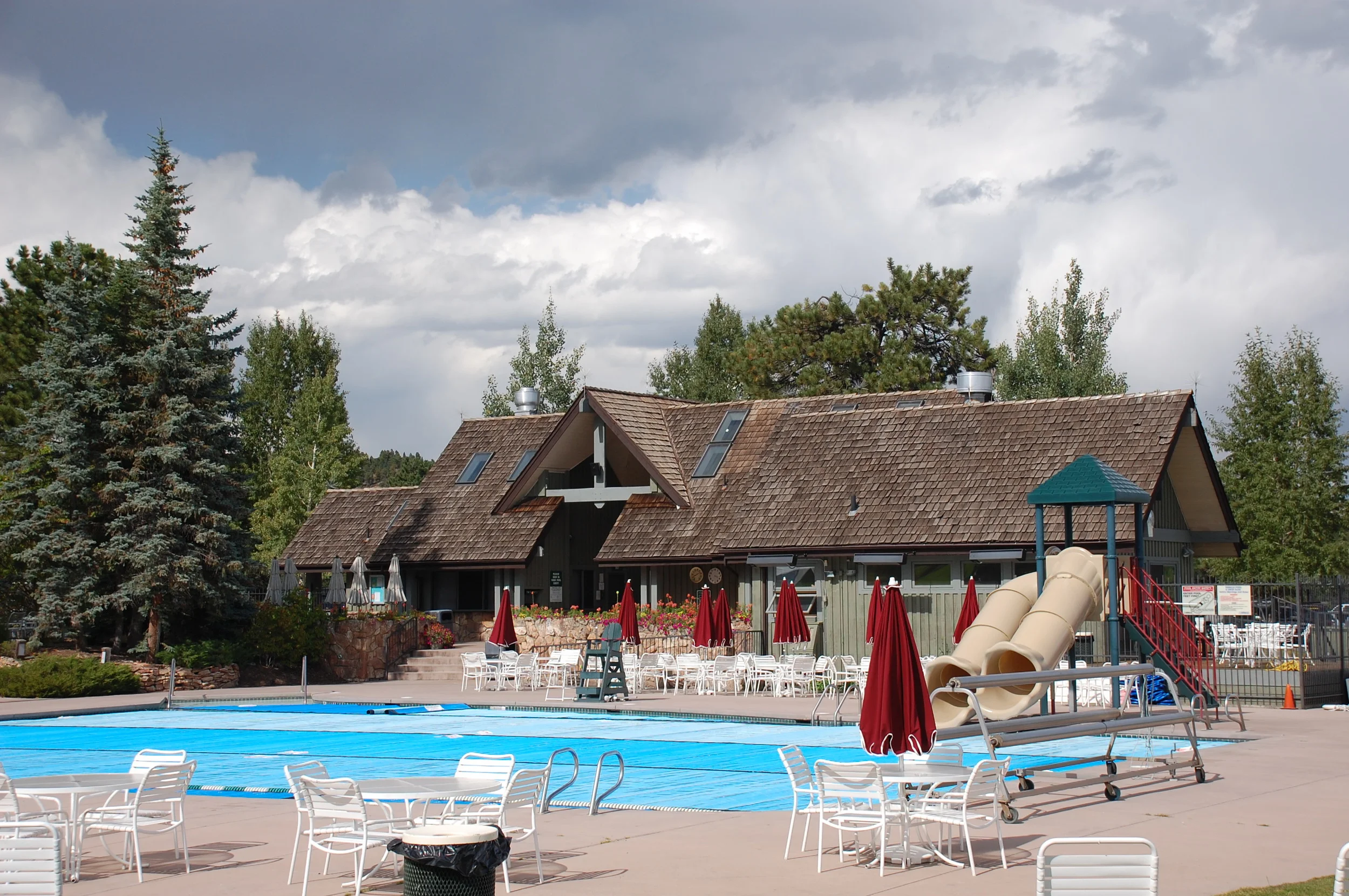 Hiwan Golf Swim and Raquet