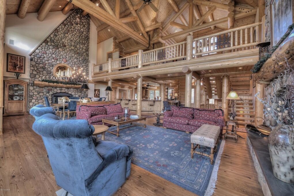 living room D - great shot.jpg