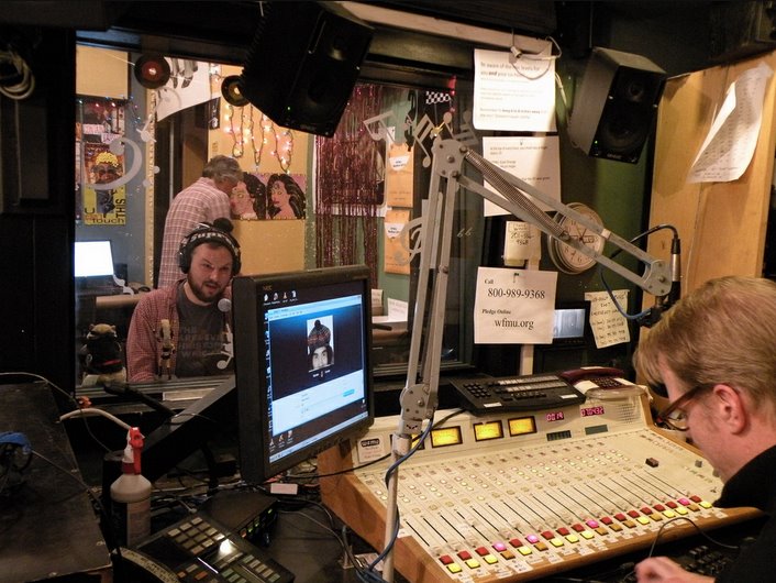 Chatting with Nardwuar for the annual WFMU fundraising marathon. (2014)