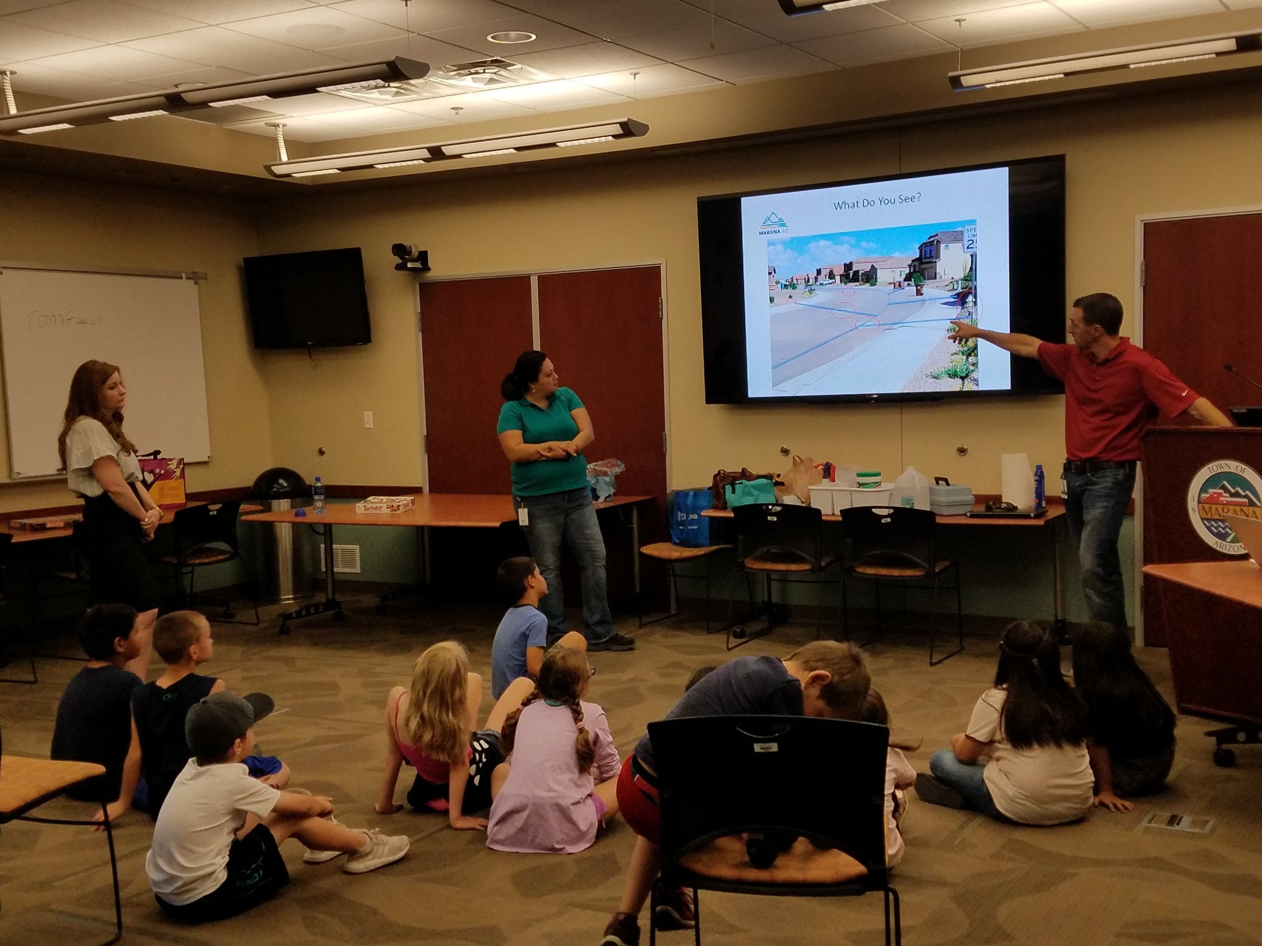 Marana Water Department gives a lecture on water conservation