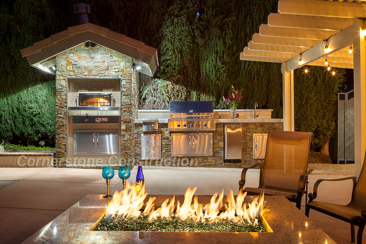 Hiawatha Backyard firepit.jpg