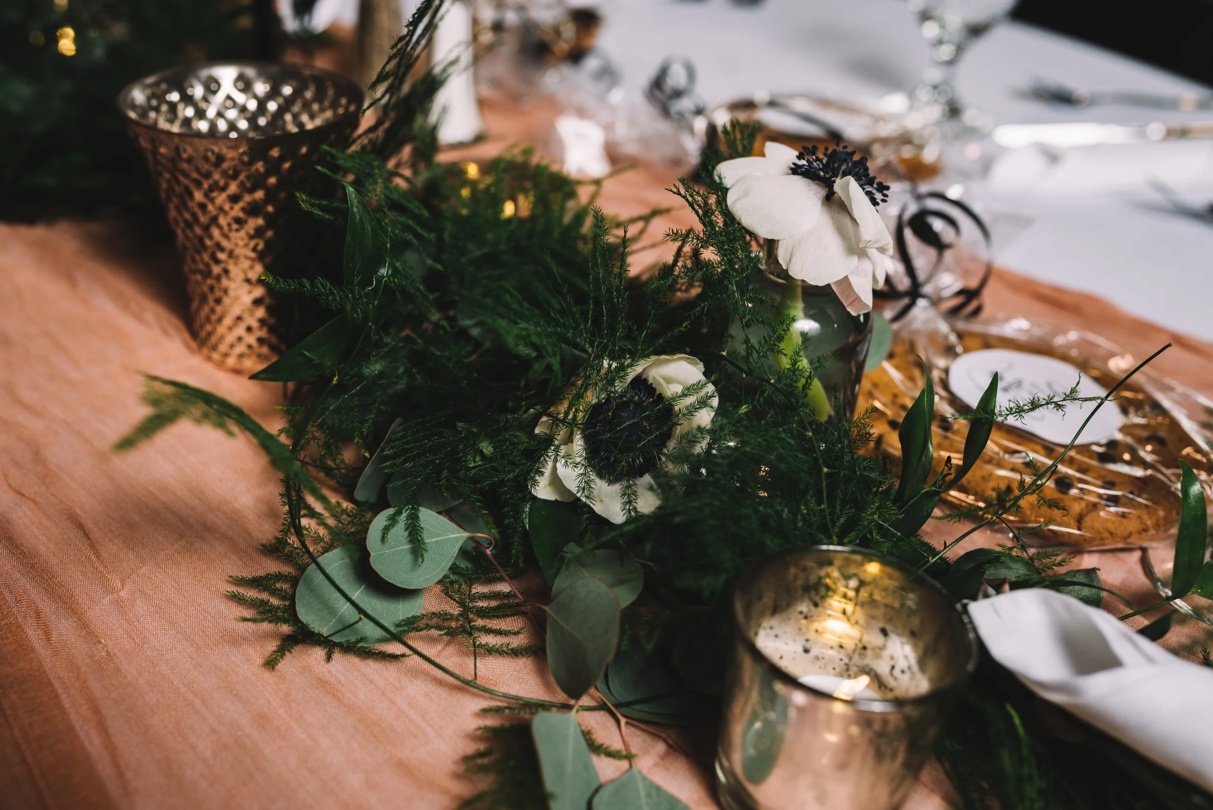 Photocredit: Shannon Gray Garlands are a great option for couples looking for a soft, natural design.