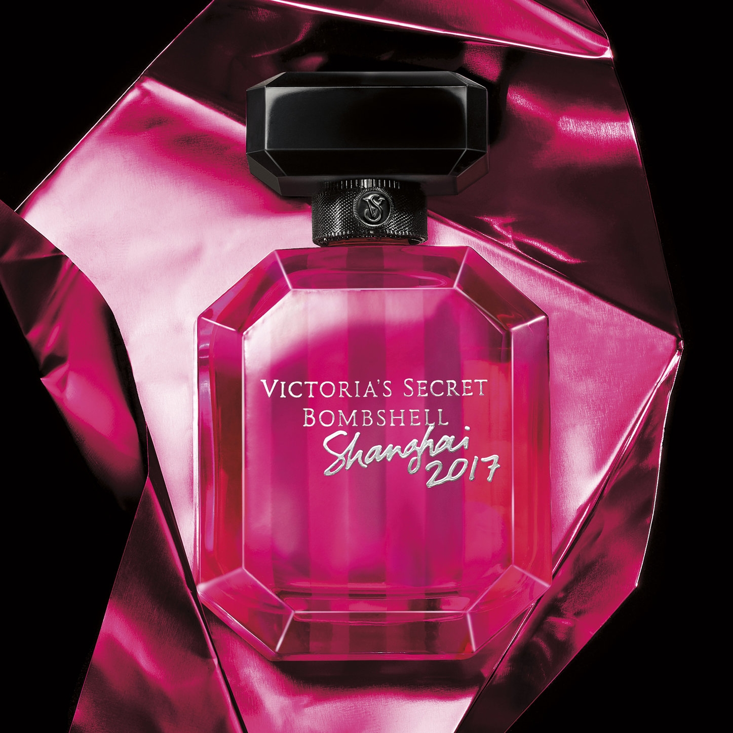 fashion-show-beauty-bombshell-shanghai-2017-limited-edition-eau-de-parfum-2-victorias-secret-hi-res.jpg
