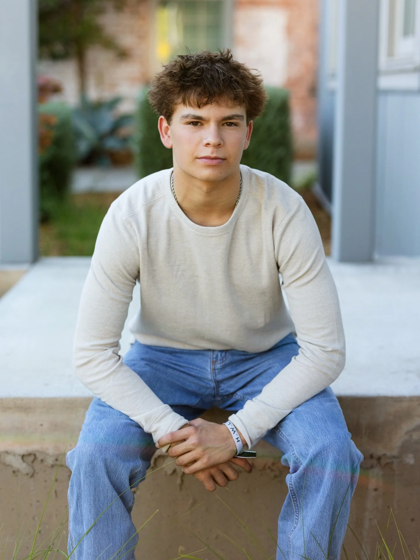 Midway through senior year!🙌🏻 @braydengaribaldi less than five months! 🥳and happy belated birthday!!🥳

.
.
.
.
.
.

#jihancerdaphotography #seniorboy #prettylight #classof2026 #seniorportraits #seniorstyleguide #seniorstyle #seniormuse #thetwelft