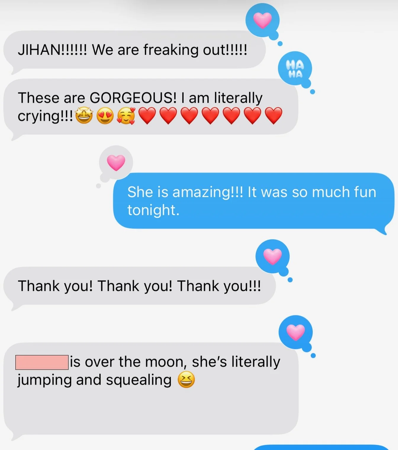 Sent a sneak peek the same night as the session &amp; this was mom&rsquo;s response. This is exactly what I show up for every single time.💛

2027 seniors &mdash; your mom (&amp; dad) deserves this moment too!
DM me to get on the waitlist. ☀️🍂✨