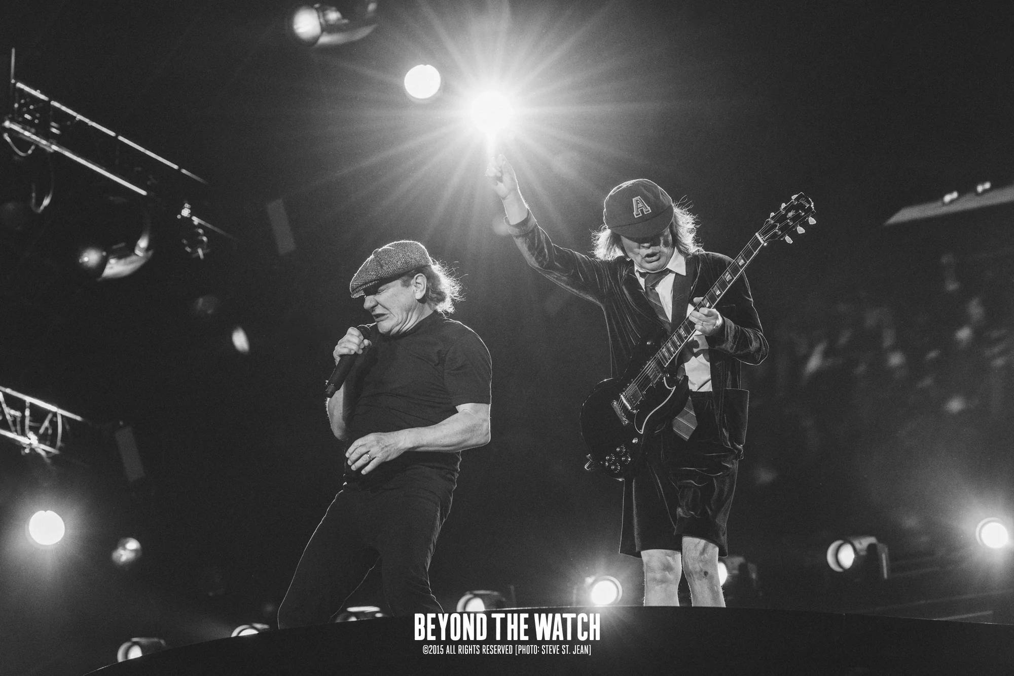  Brian Johnson &amp; Angus Young of AC/DC 